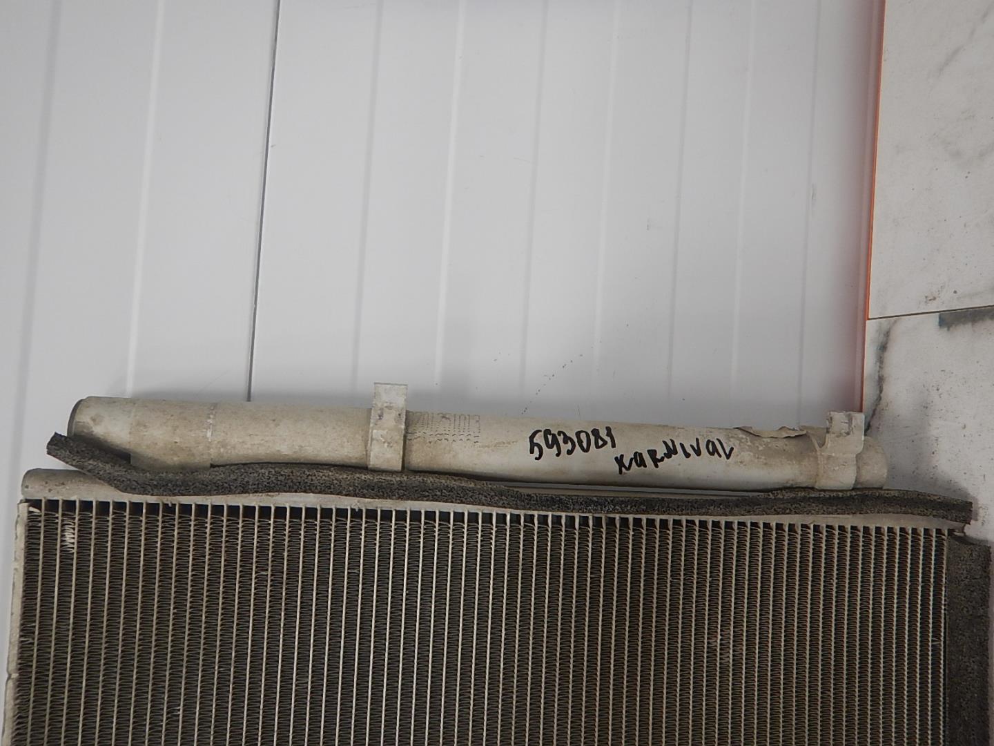 Радиатор кондиционера / конденсер