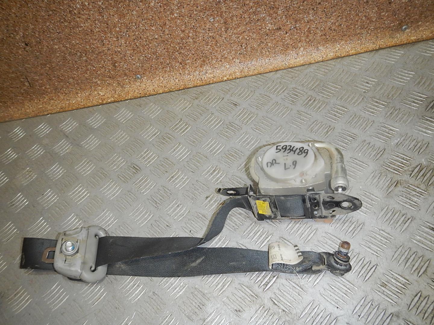 Ремень безопасности