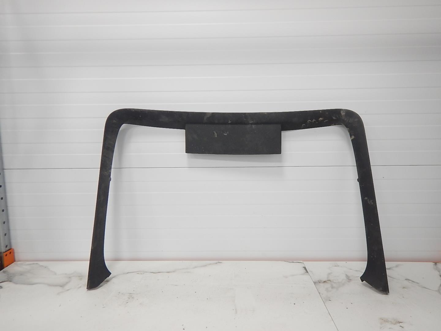 Обшивка крышки багажника