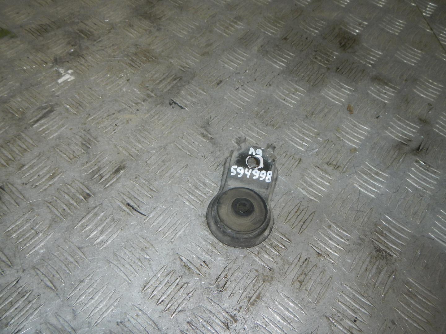 Кронштейн радиатора