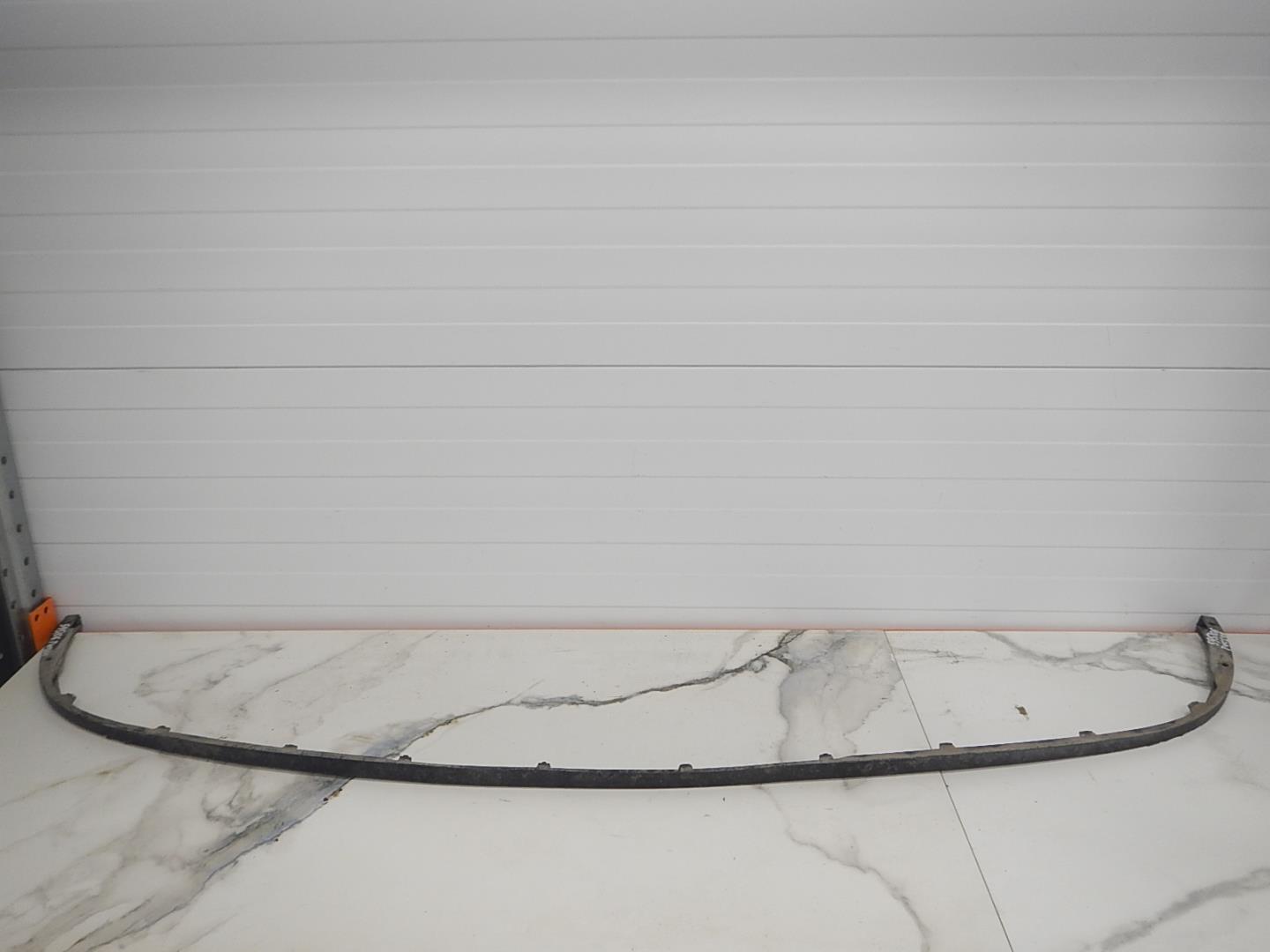 Спойлер переднего бампера