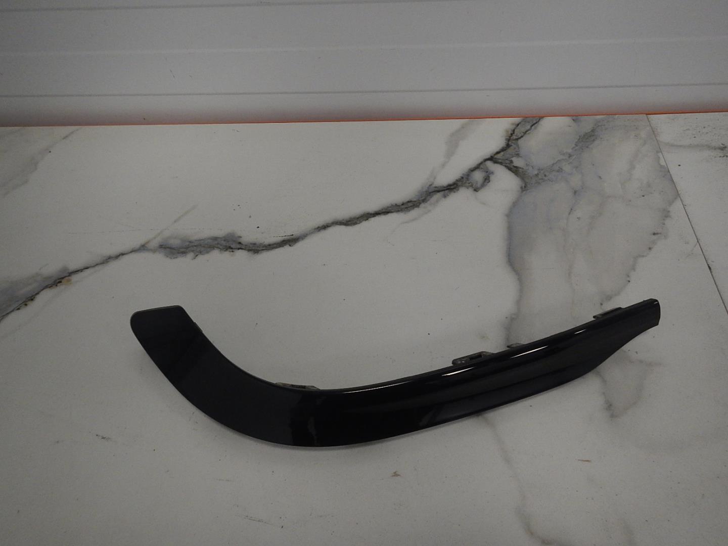 Накладка заднего бампера правая