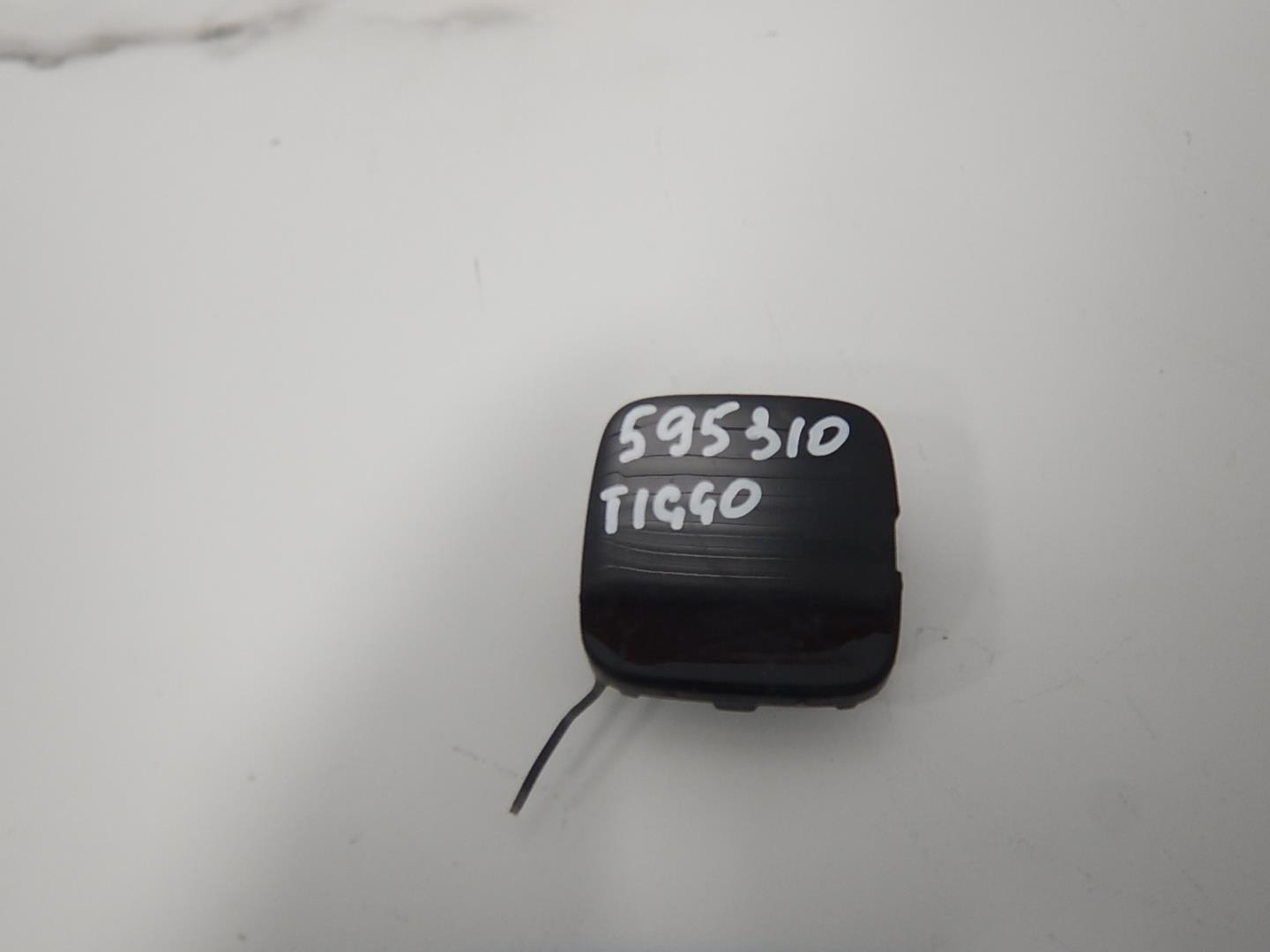 Заглушка буксировочного крюка