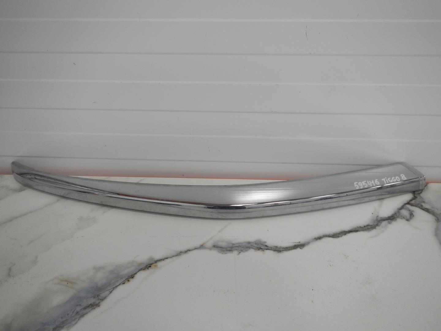 Накладка на решетку радиатора