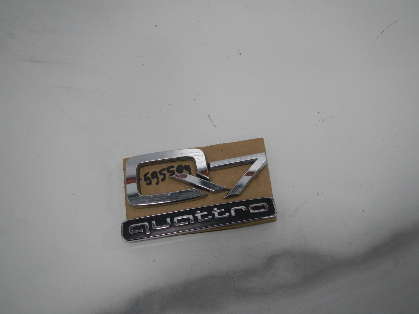 Эмблема на крышку багажника