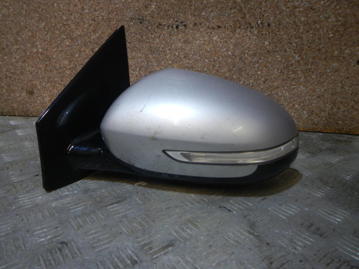 Зеркало левое электрическое