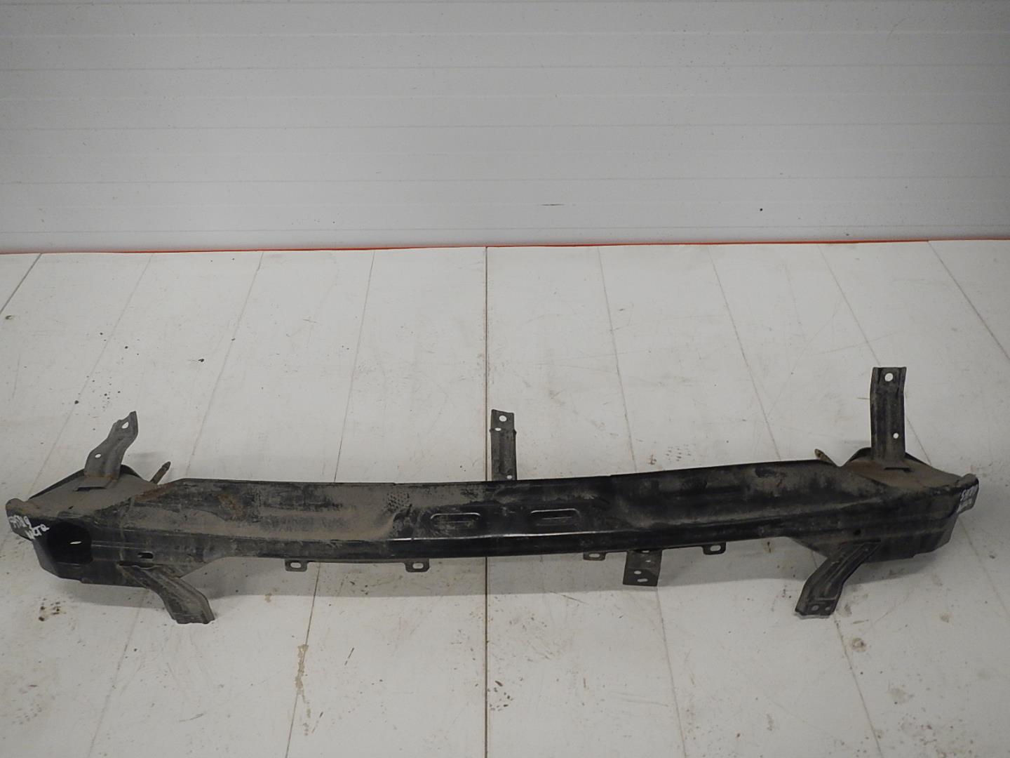 Усилитель заднего бампера