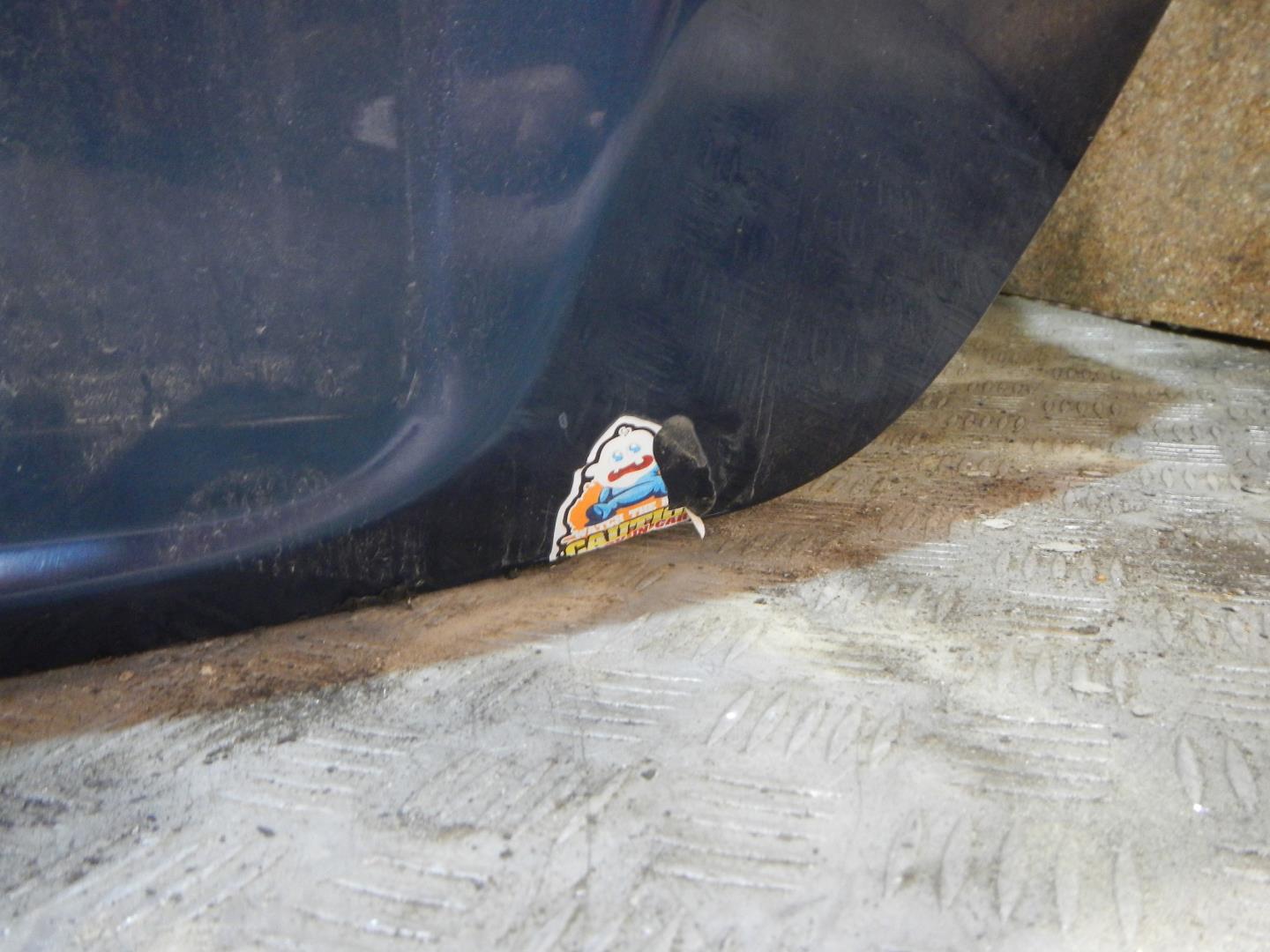 Дверь багажника