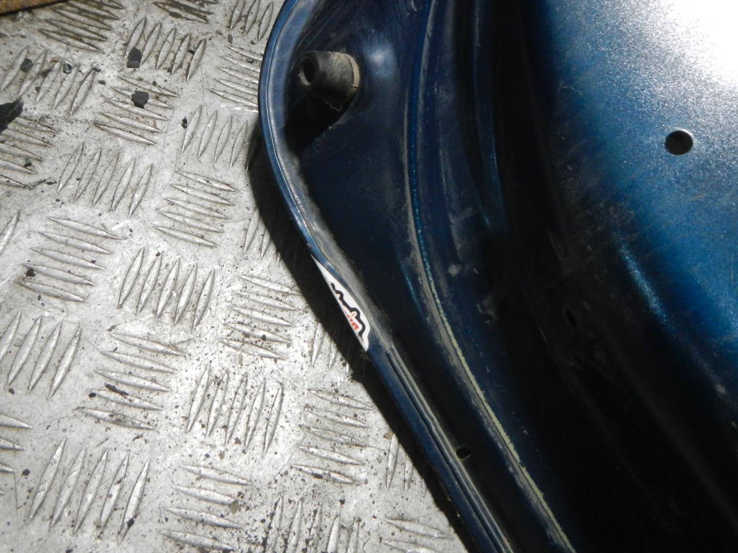 Дверь багажника