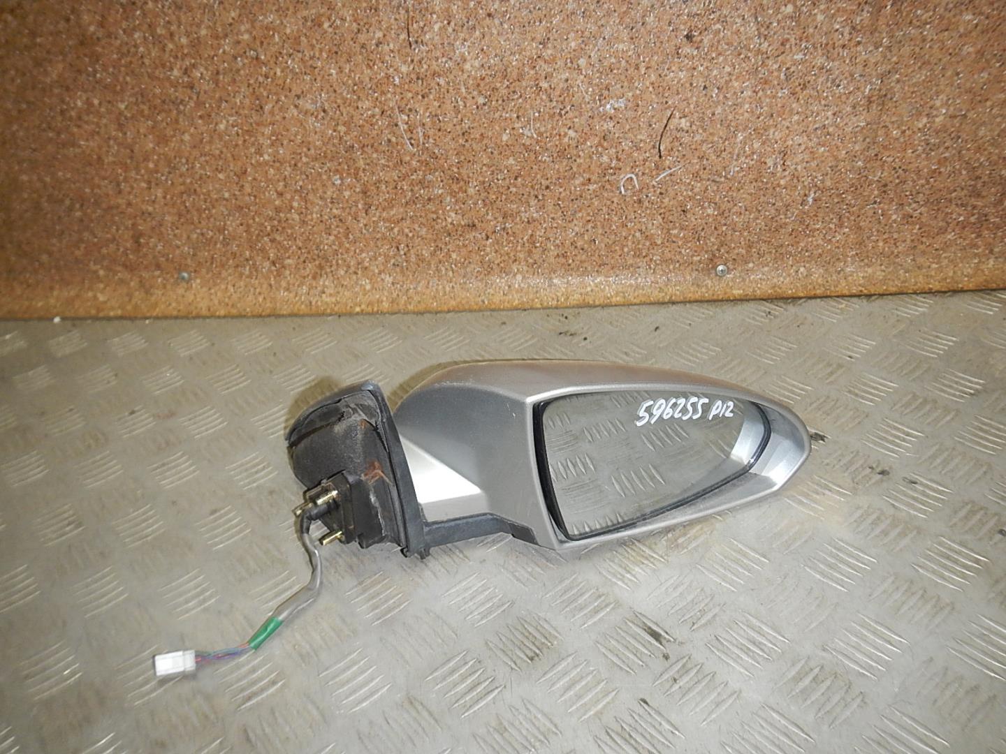 Зеркало правое электрическое