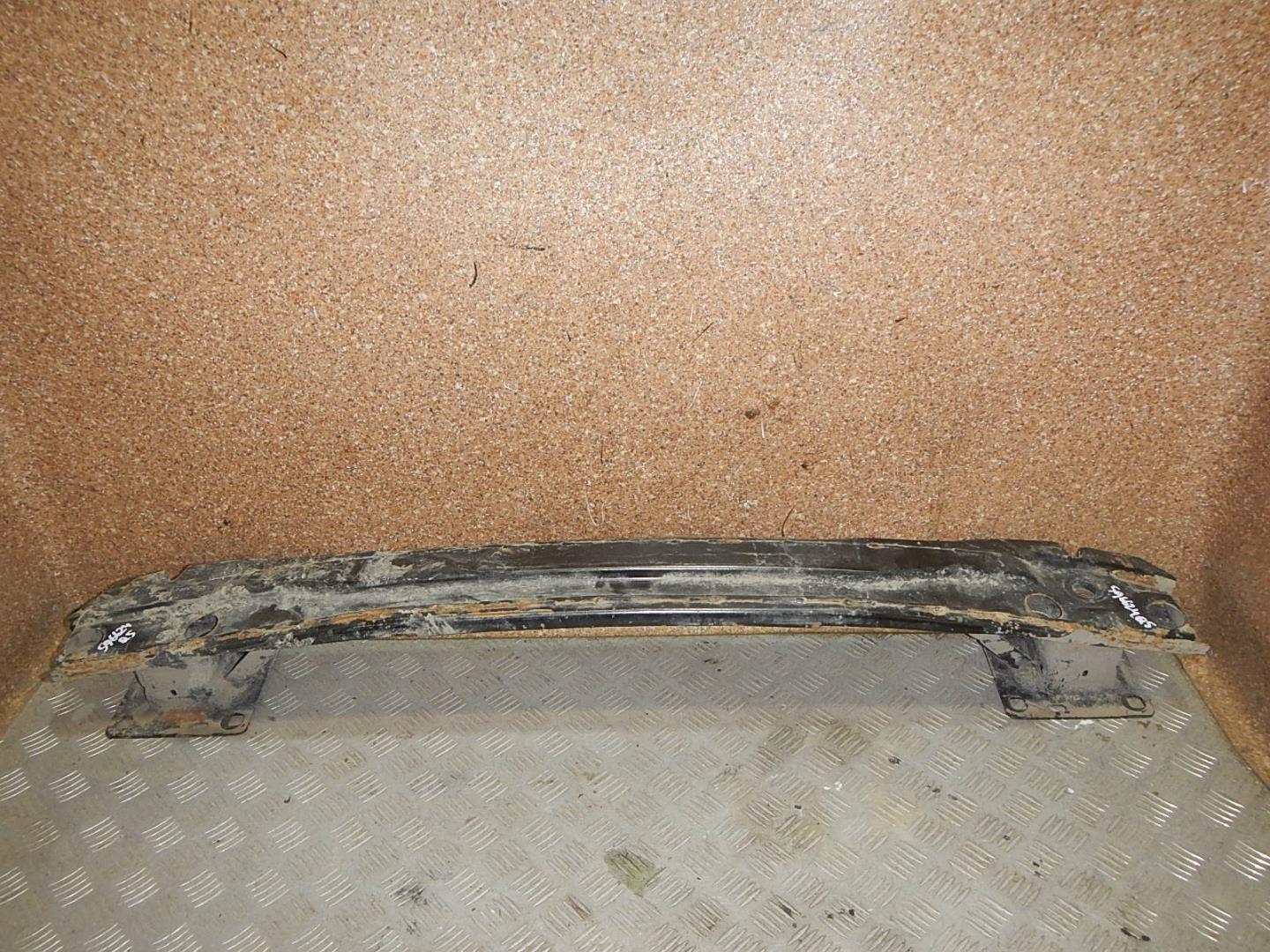 Усилитель заднего бампера