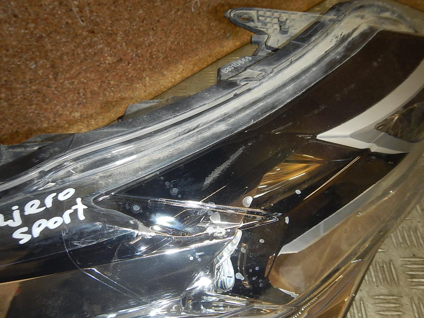 Фара правая