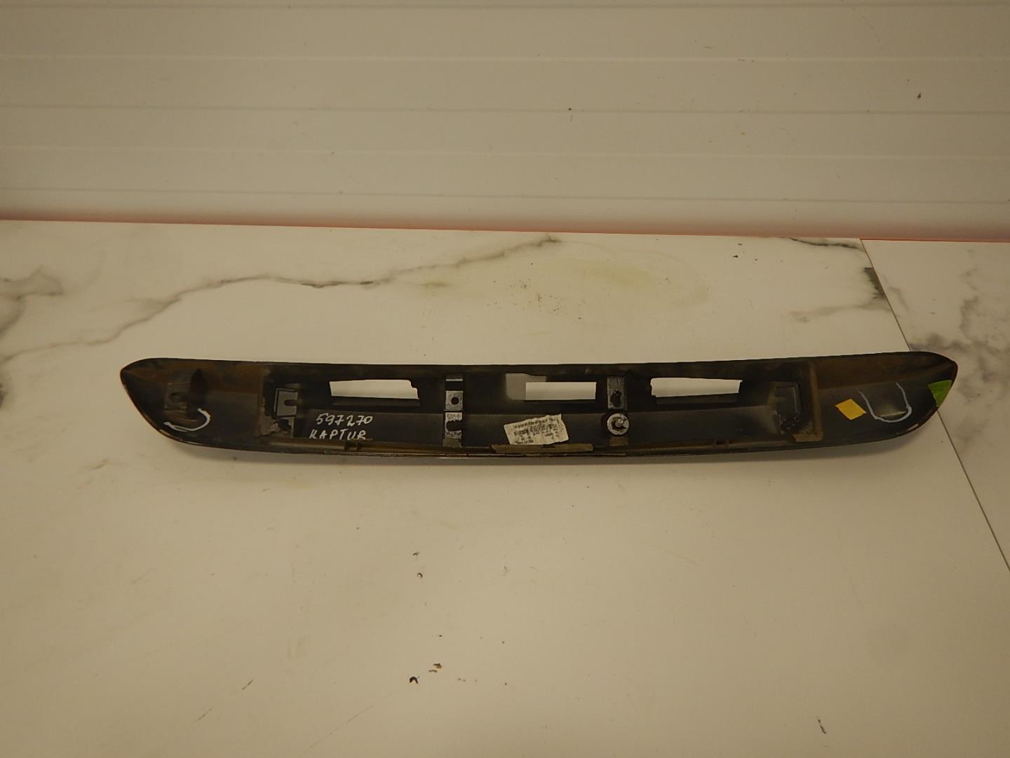 Накладка двери багажника