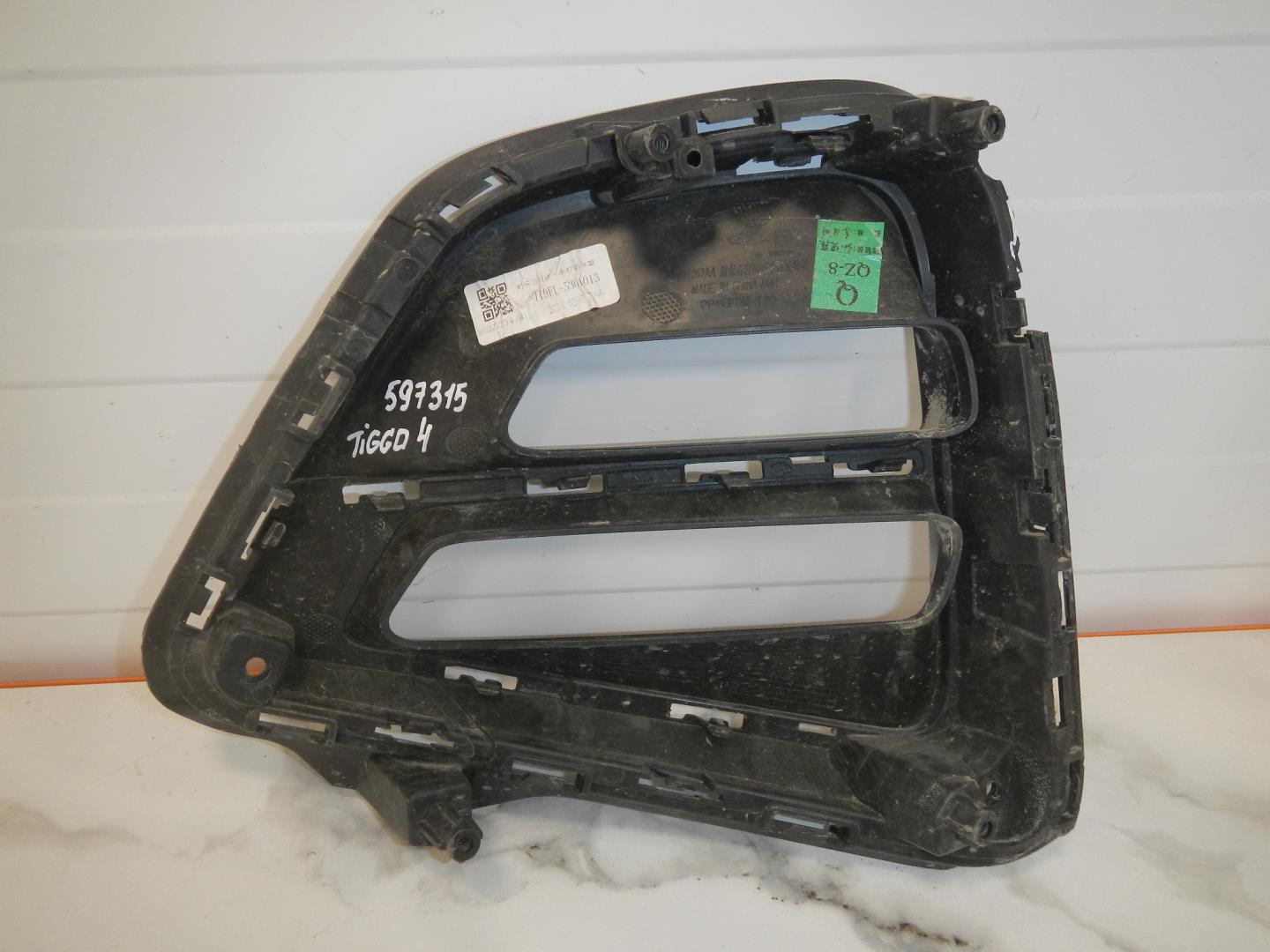 Решетка в бампер правая