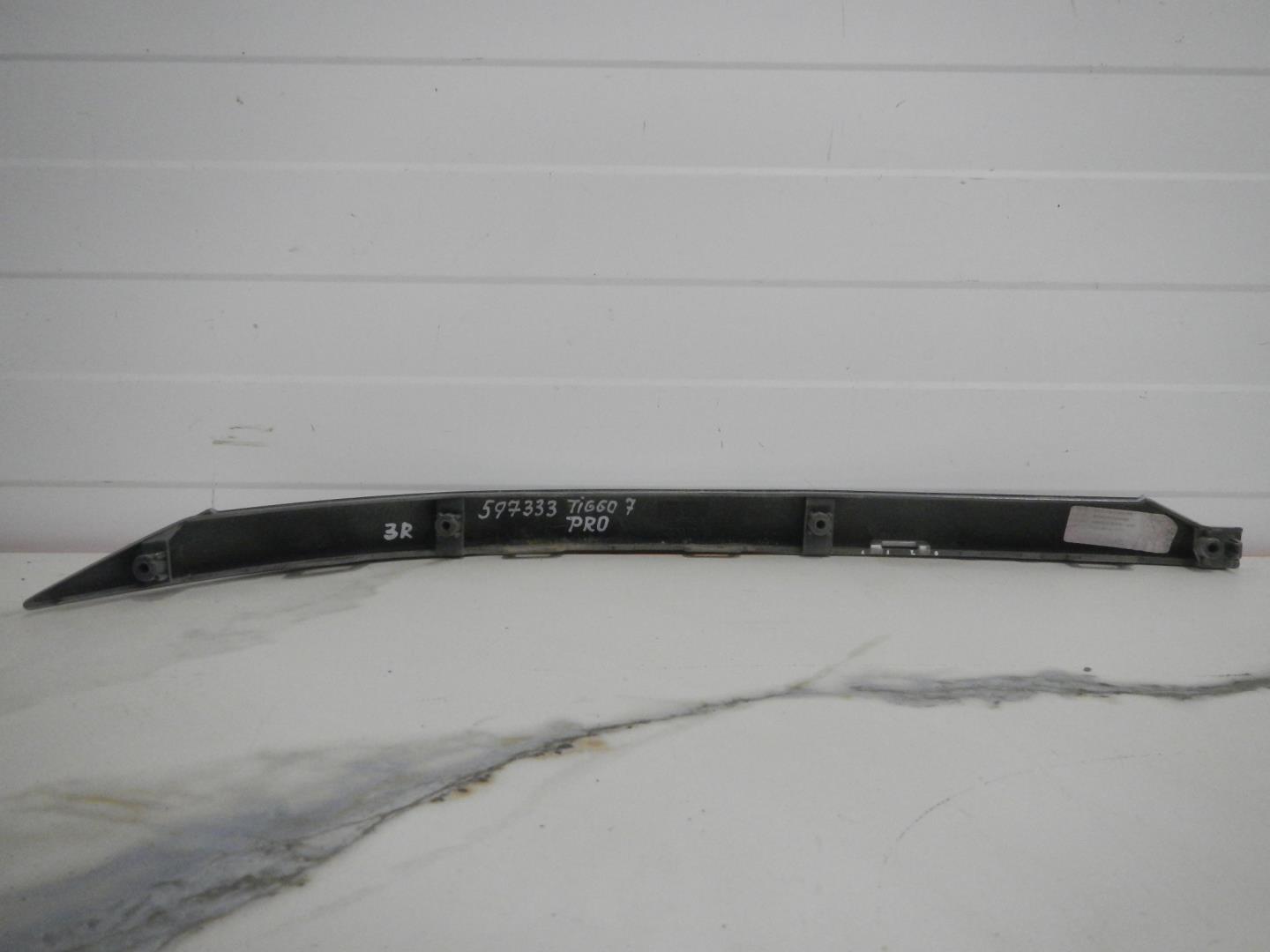 Молдинг заднего бампера