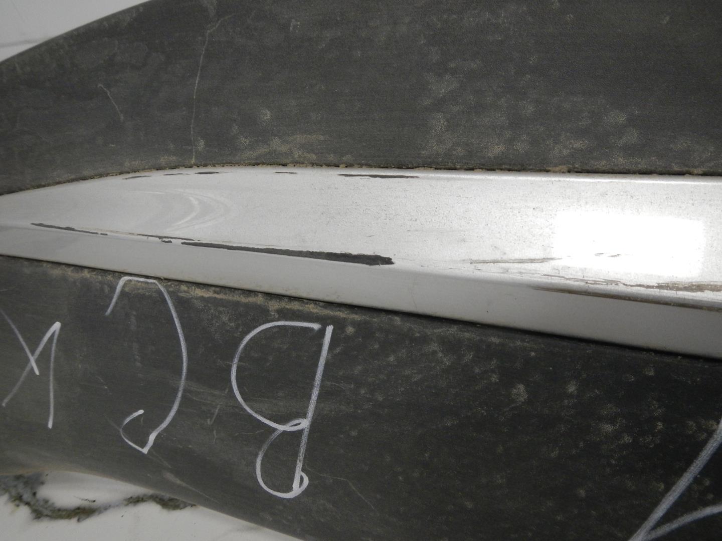 Молдинг задней правой двери