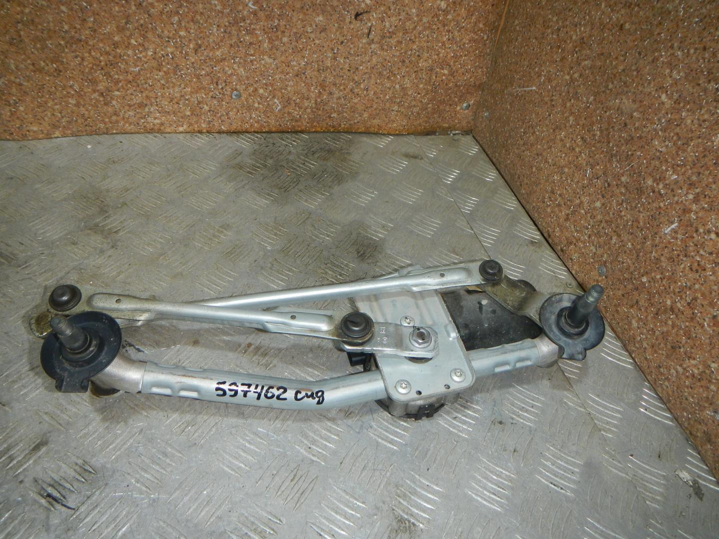 Трапеция стеклоочистителей