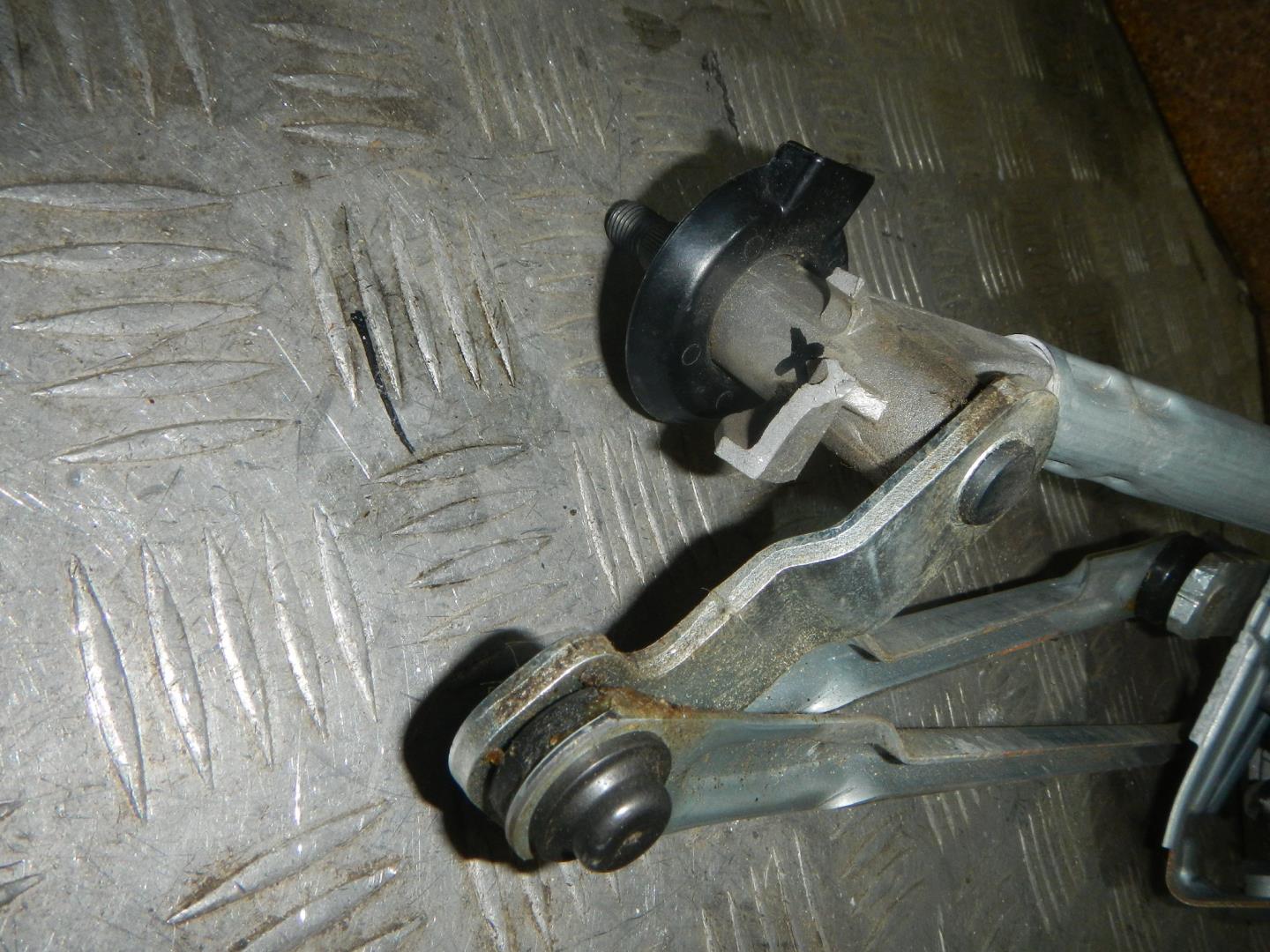 Трапеция стеклоочистителей