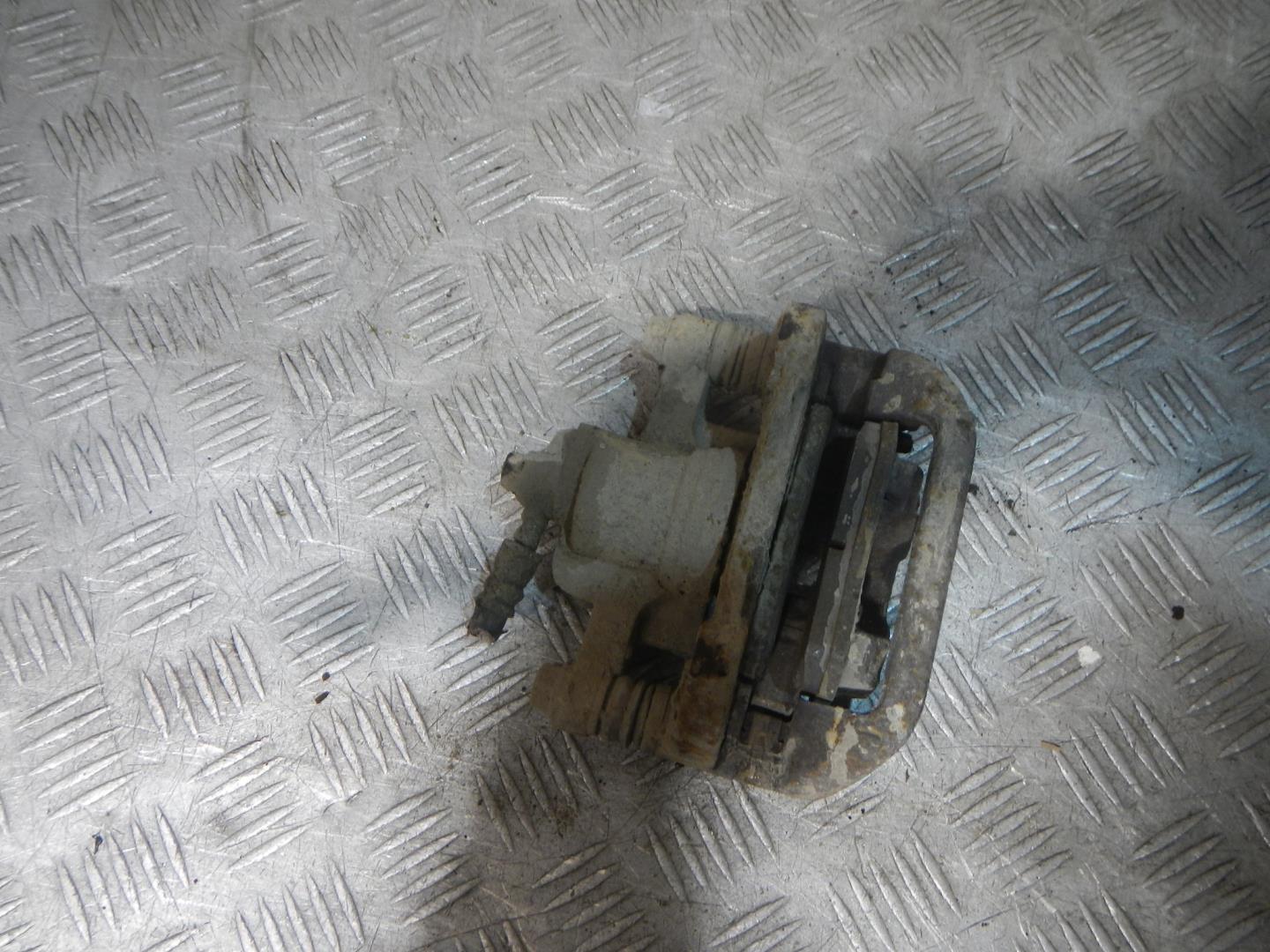 Суппорт задний правый