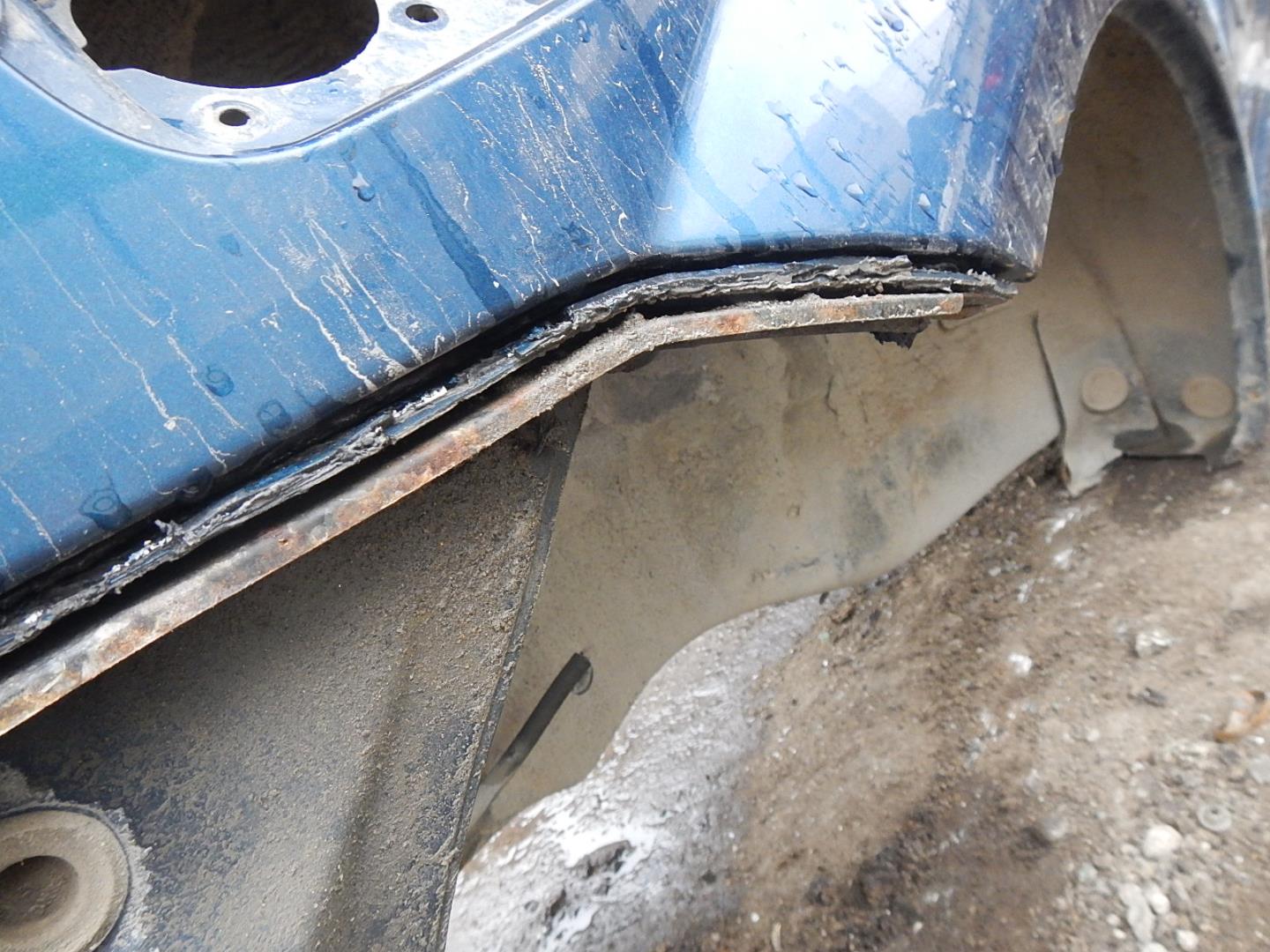 Крыло заднее правое