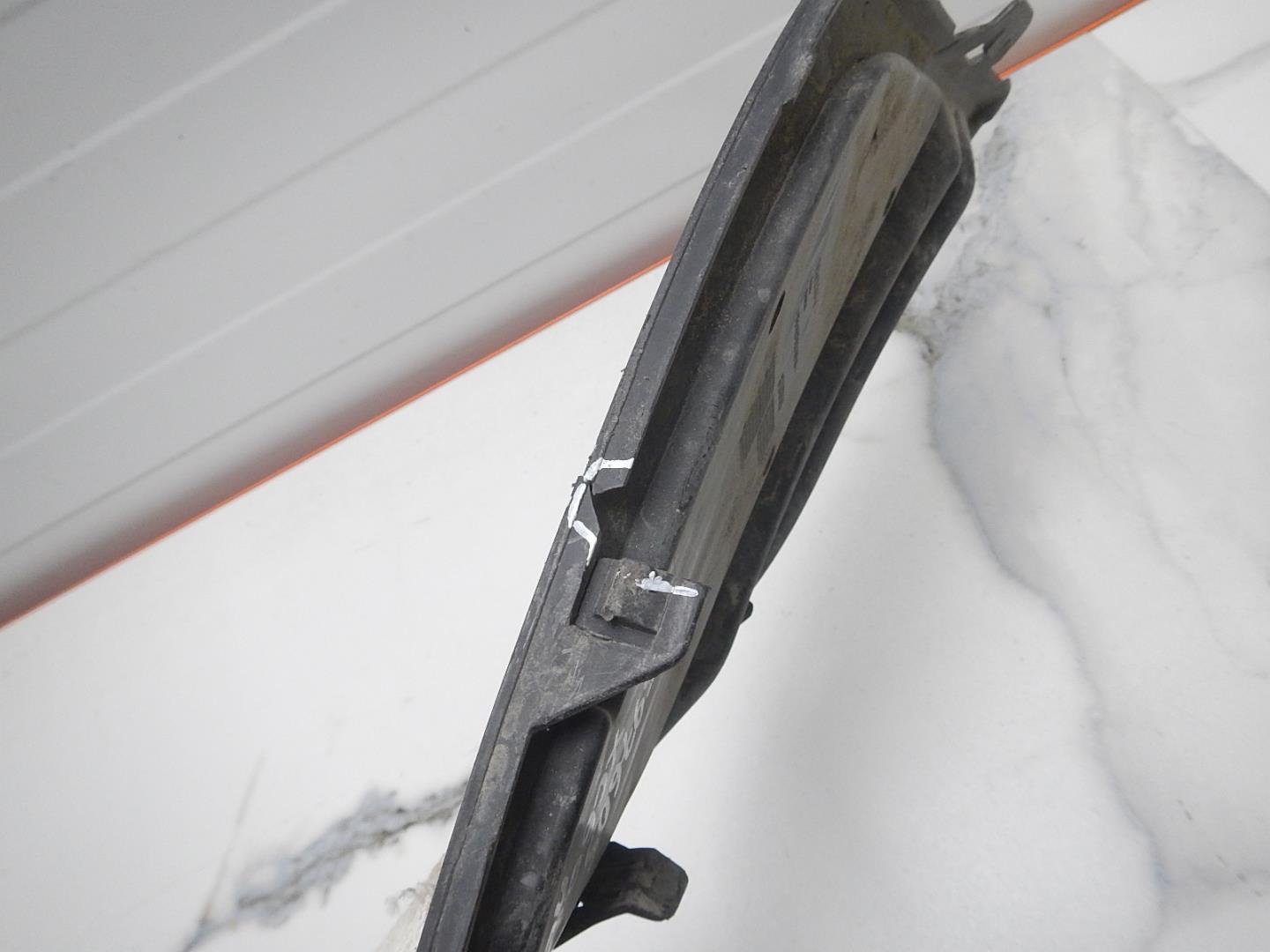 Решетка в бампер левая