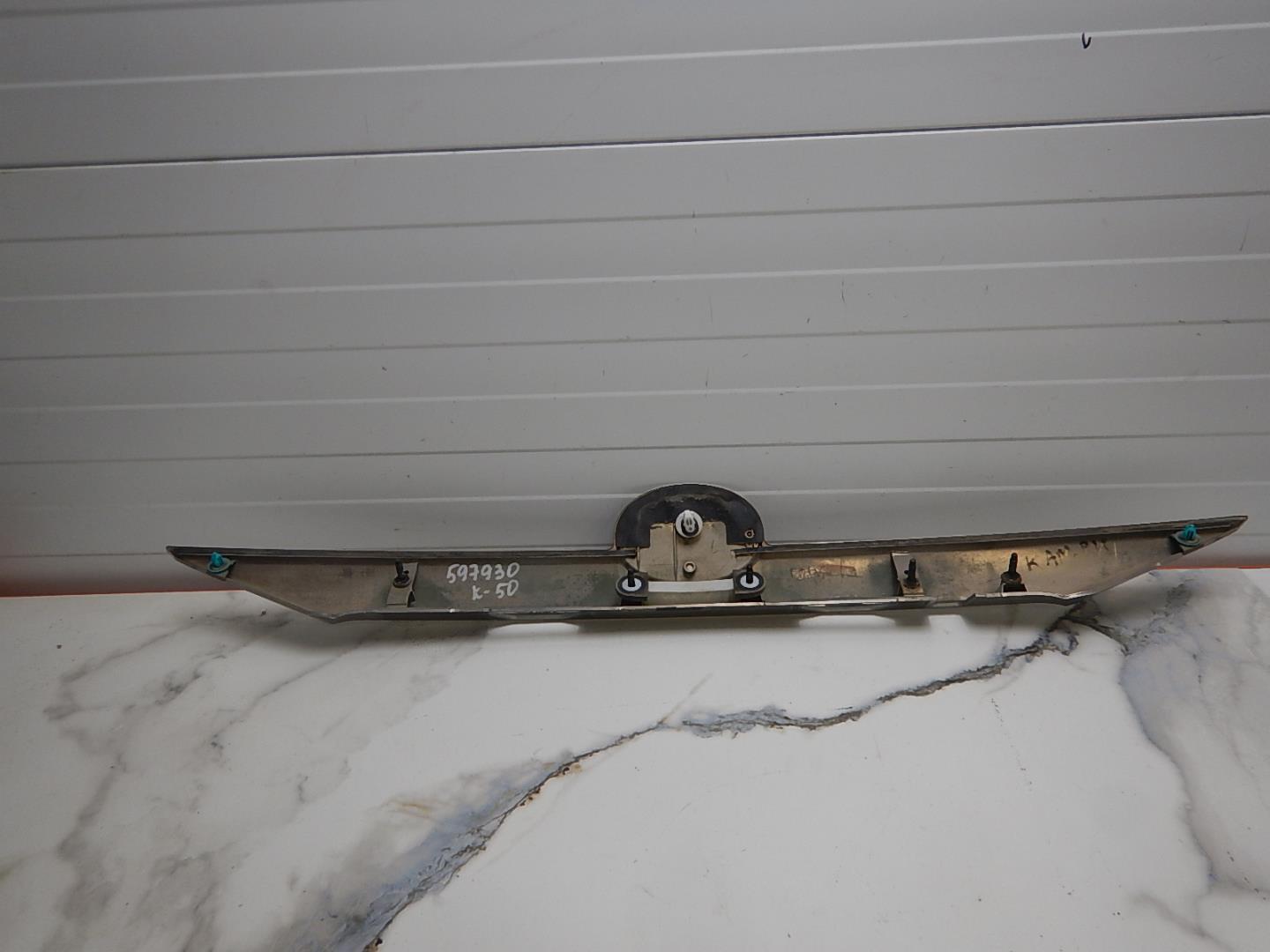 Накладка двери багажника