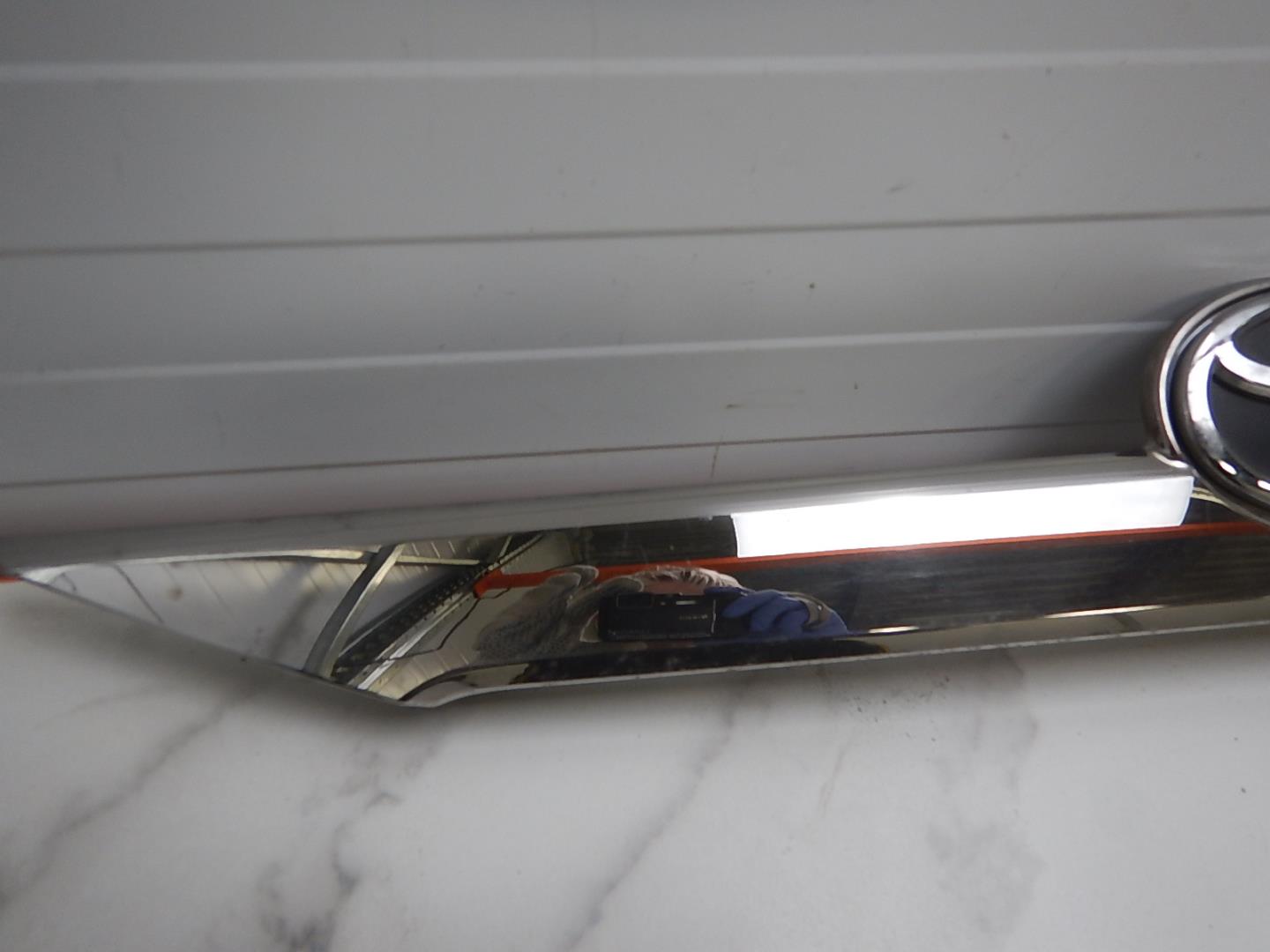 Накладка двери багажника