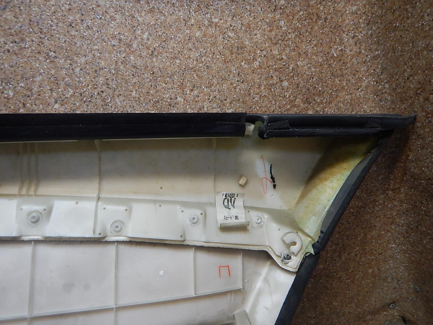 Обшивка двери задней левой