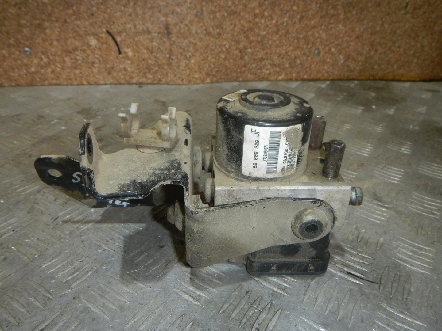 Блок ABS (насос)