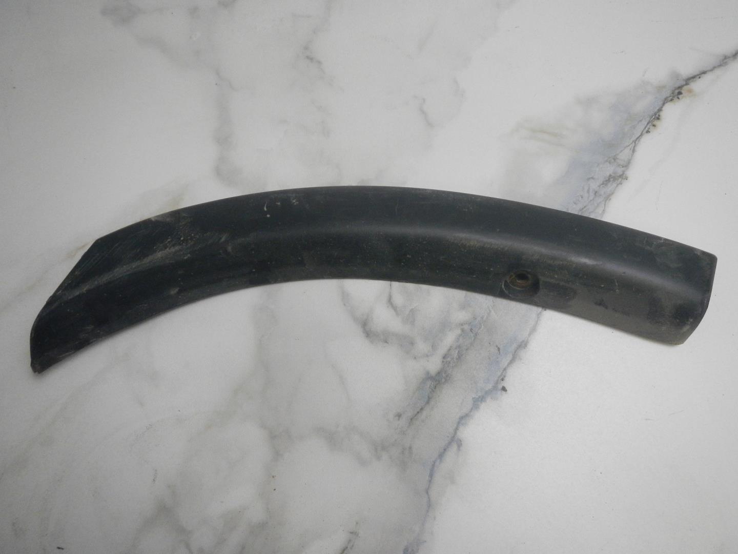 Накладка заднего бампера левая