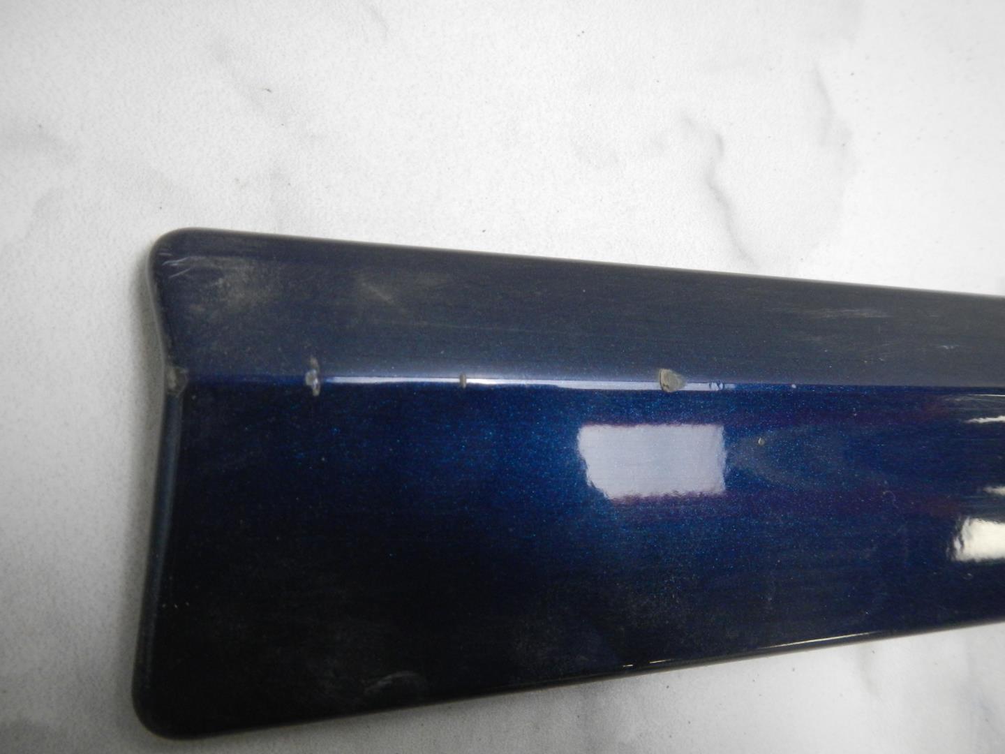 Молдинг передней правой двери