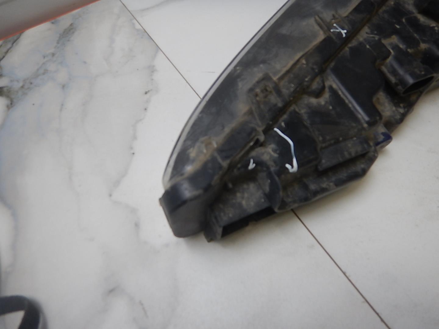 Фара противотуманная правая