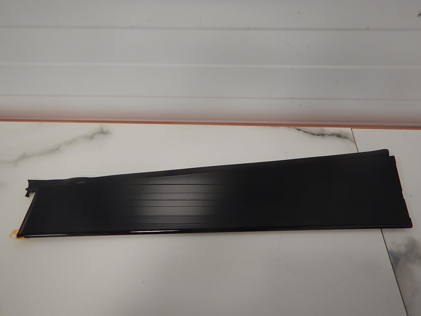 Накладка двери задней правой