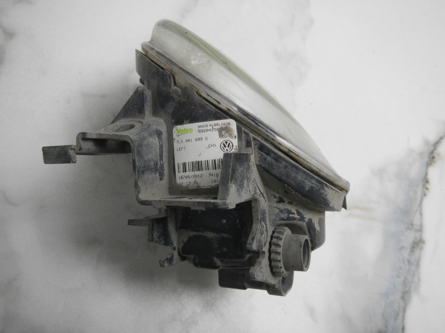 Фара противотуманная правая