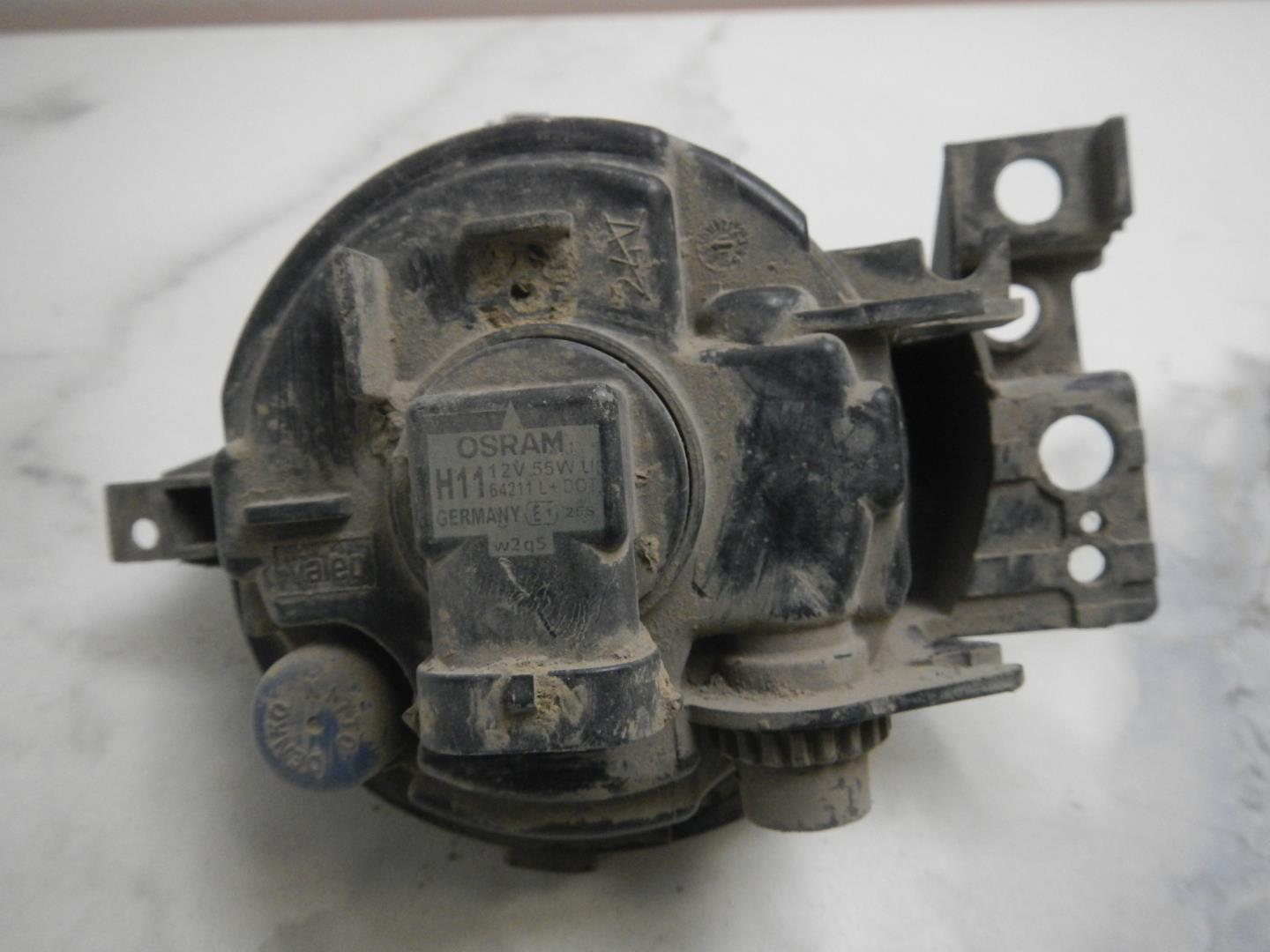 Фара противотуманная правая