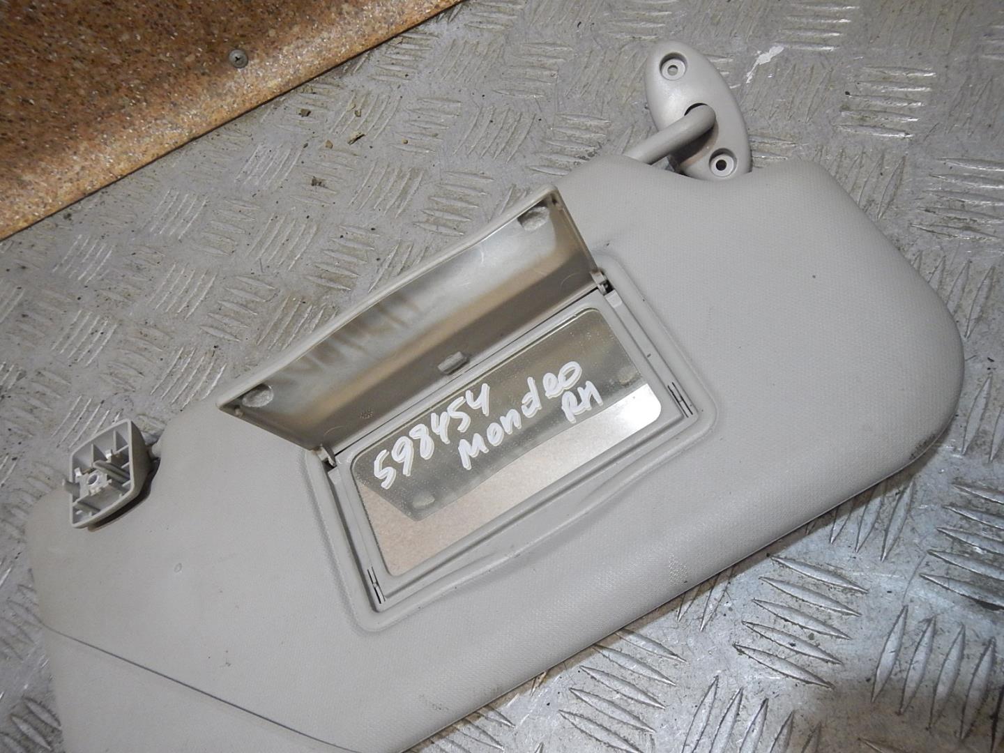 Козырек солнцезащитный