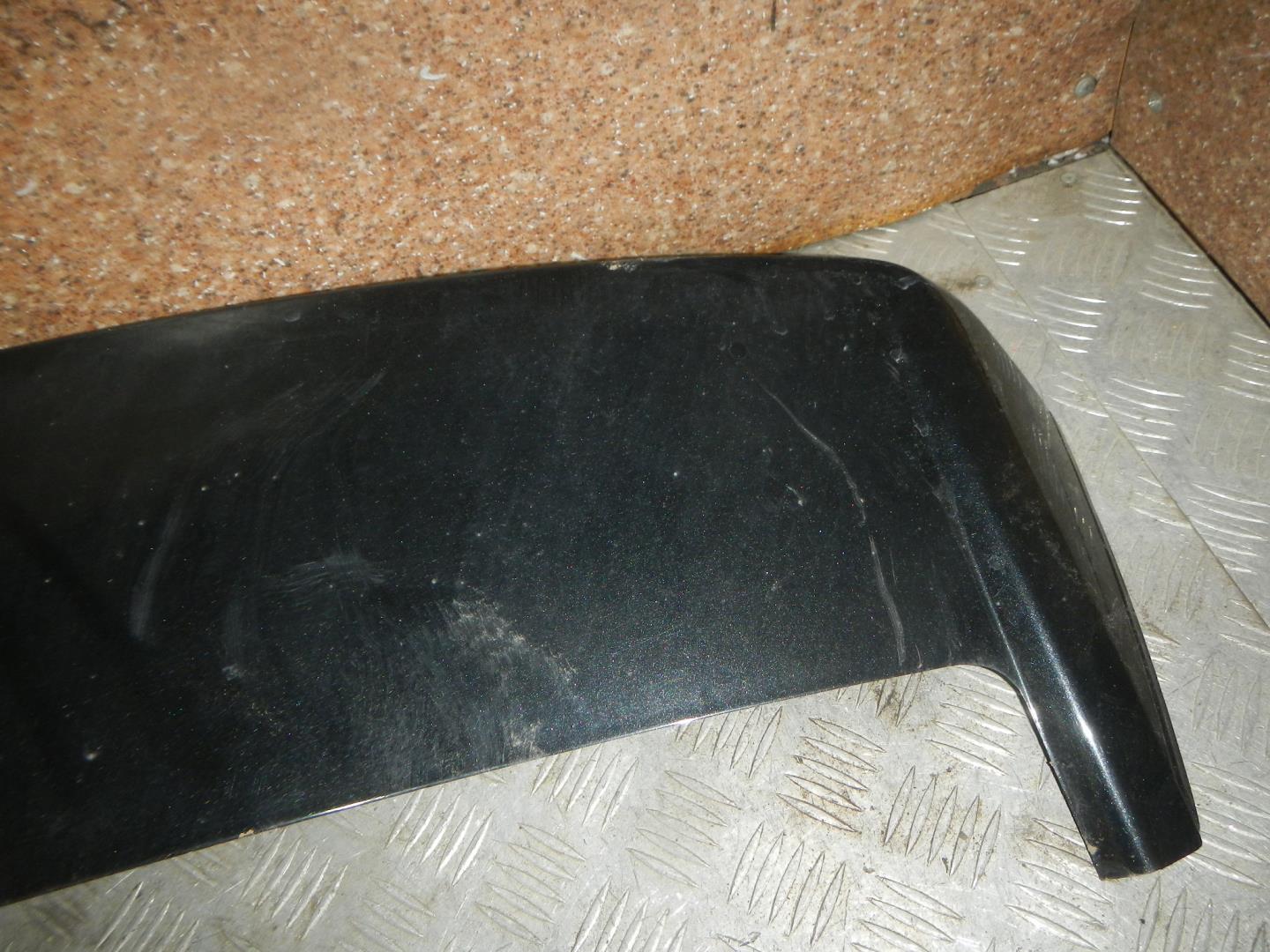 Спойлер (дефлектор) крышки багажника