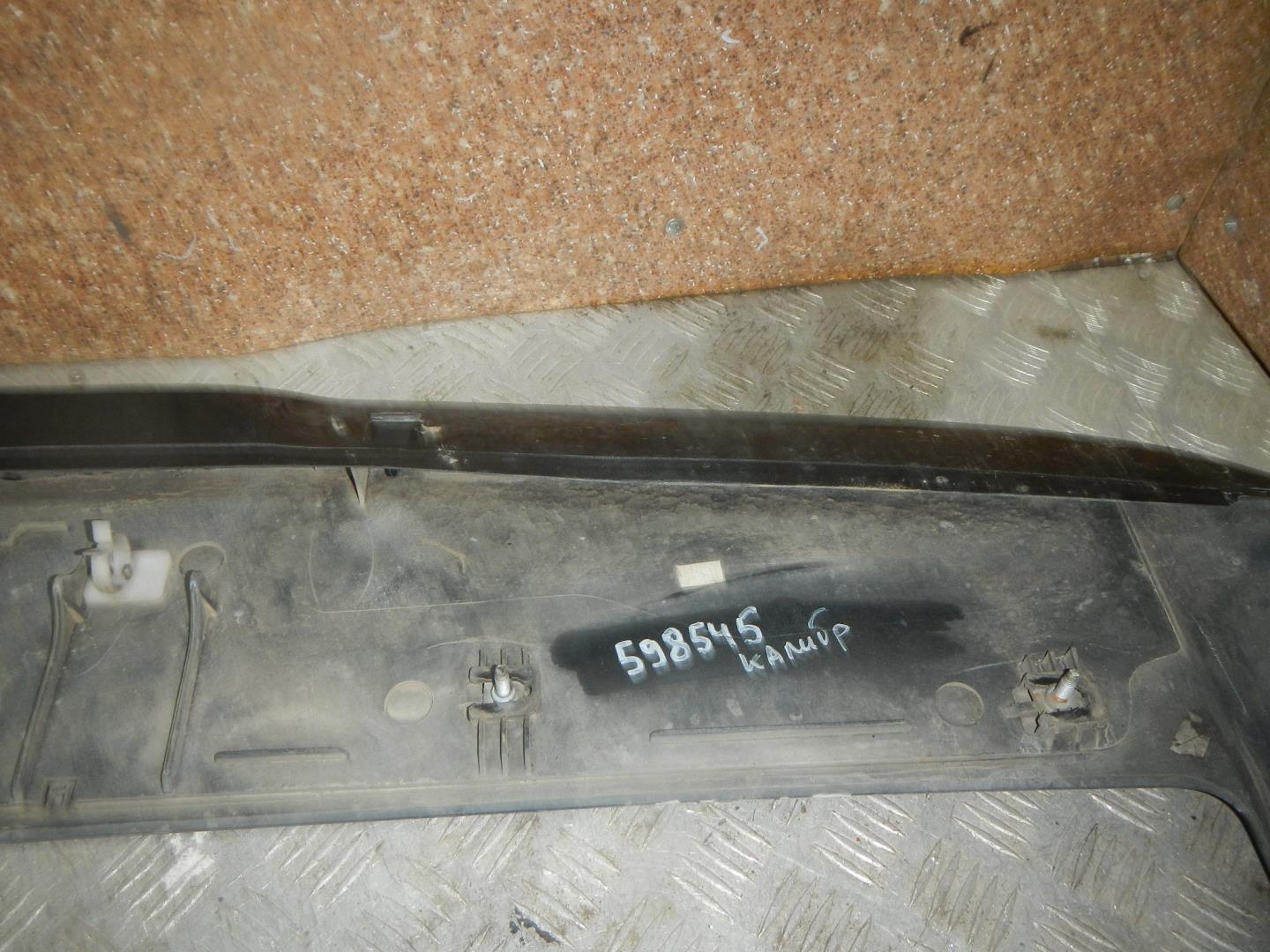 Спойлер (дефлектор) крышки багажника