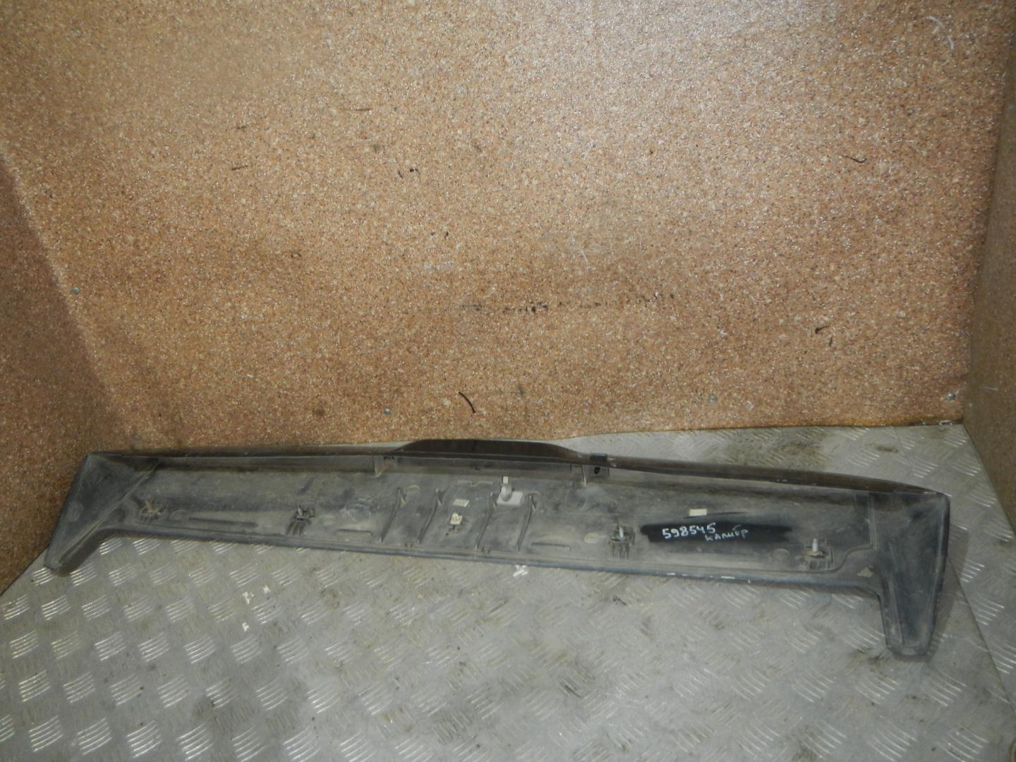 Спойлер (дефлектор) крышки багажника