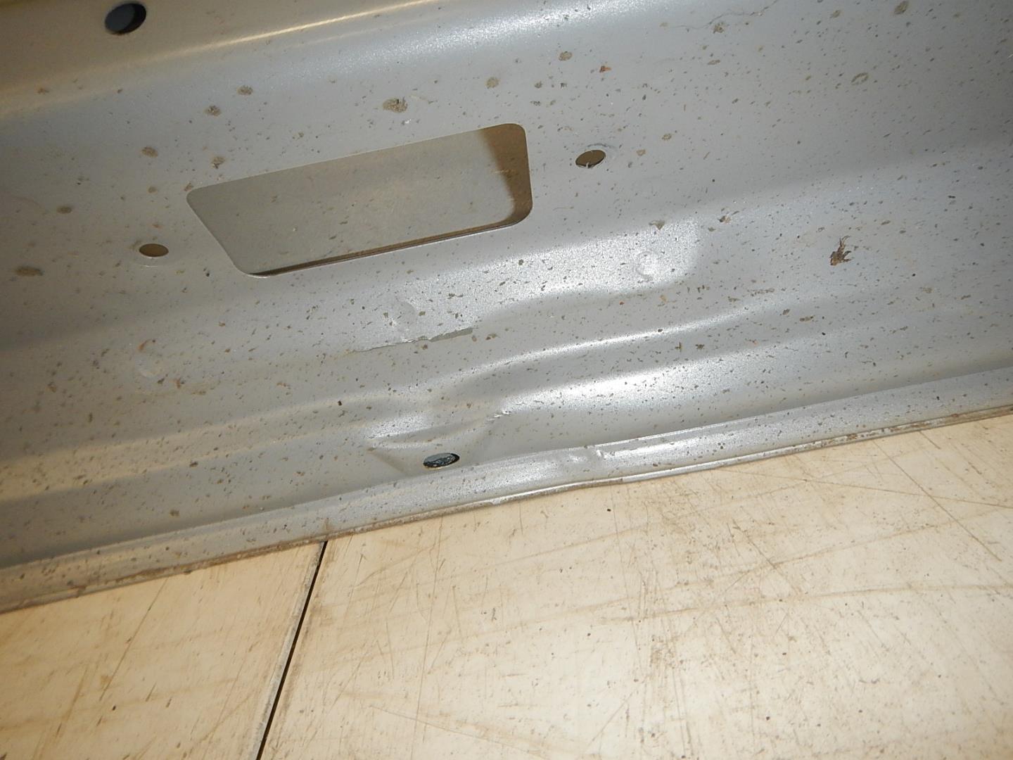 Дверь багажника