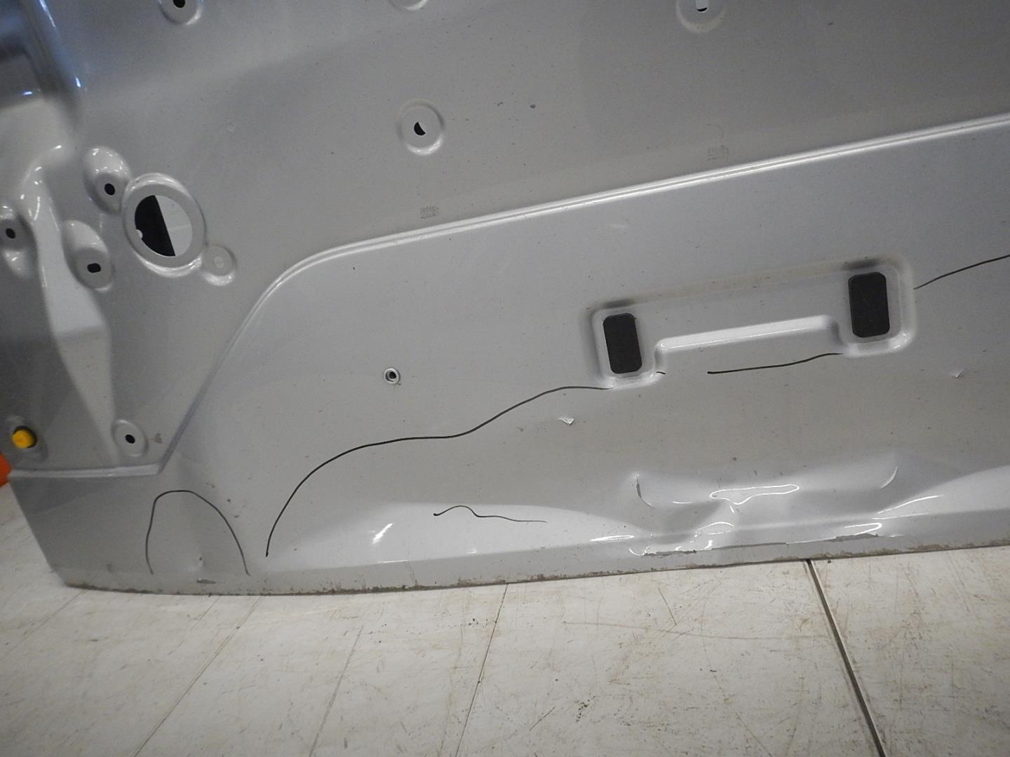 Дверь багажника