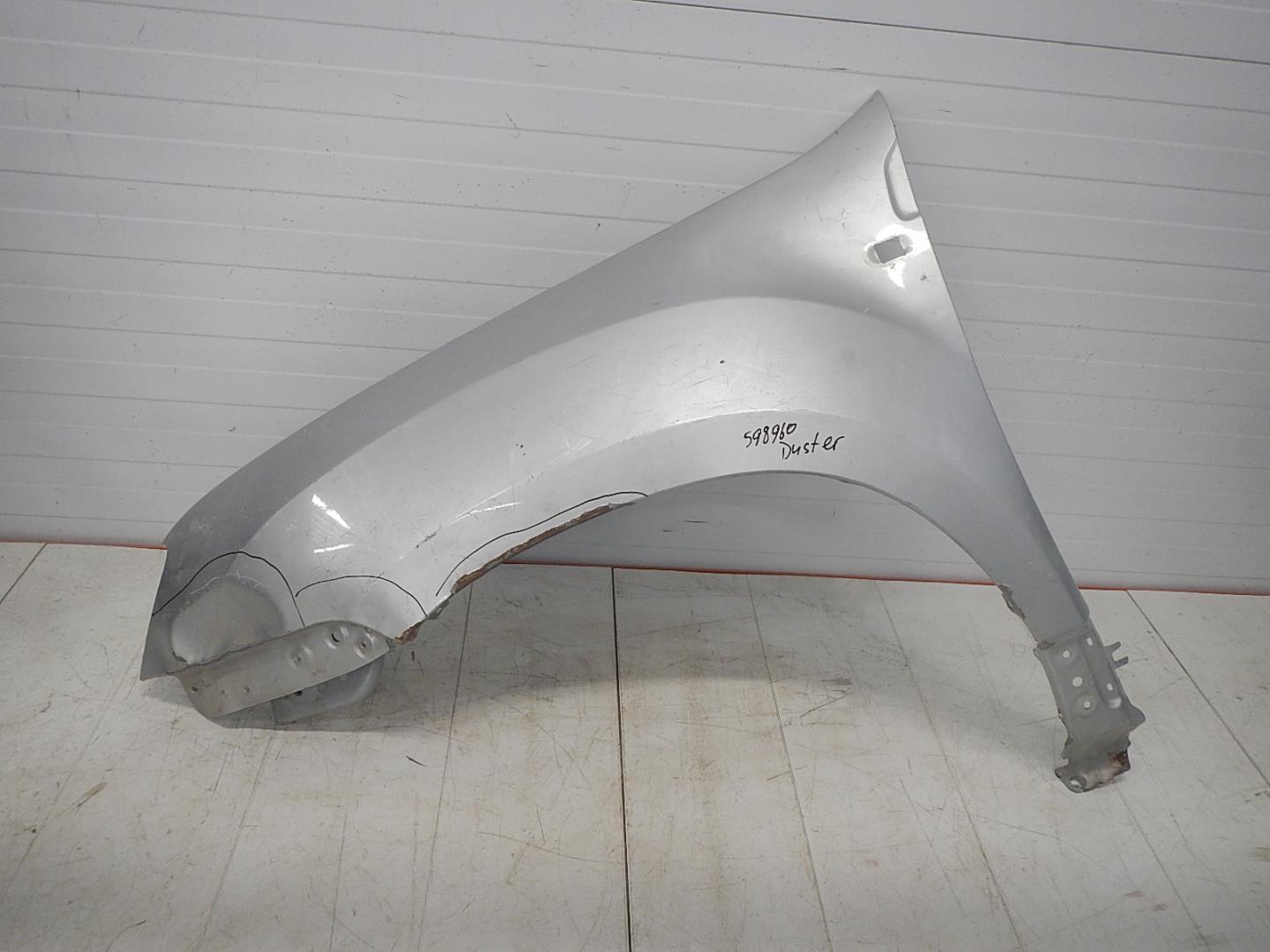 Крыло переднее левое