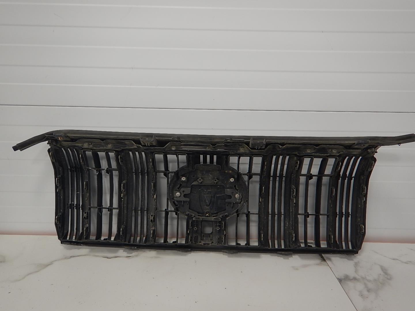 Решетка радиатора