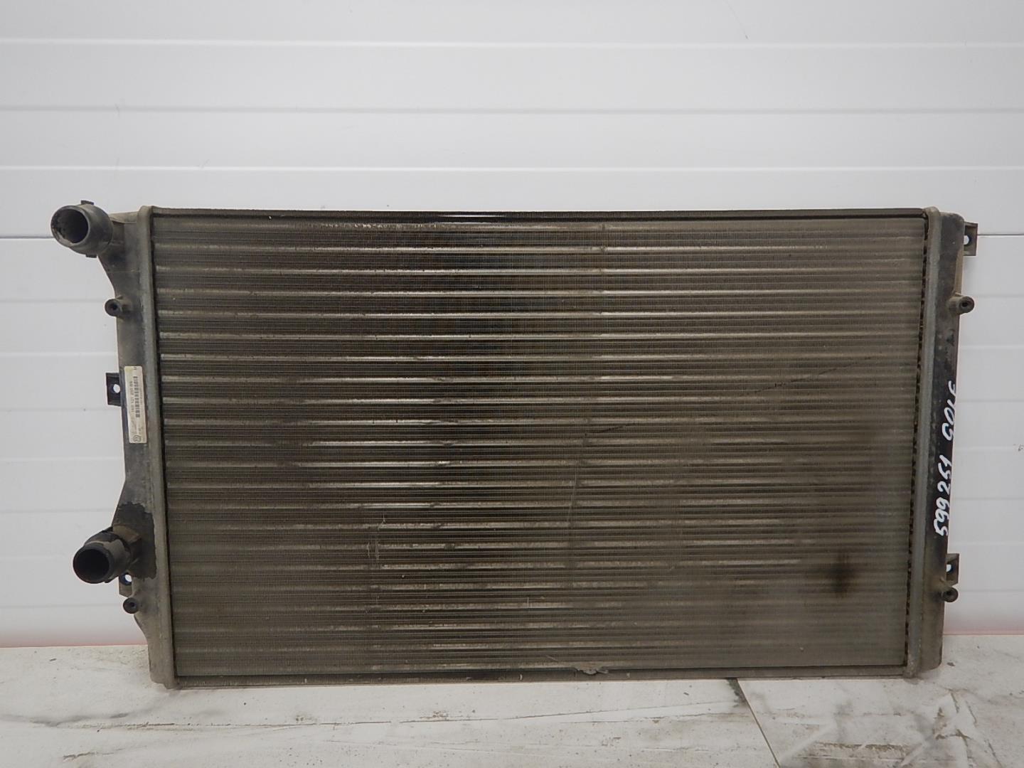 Радиатор охлаждения двигателя основной