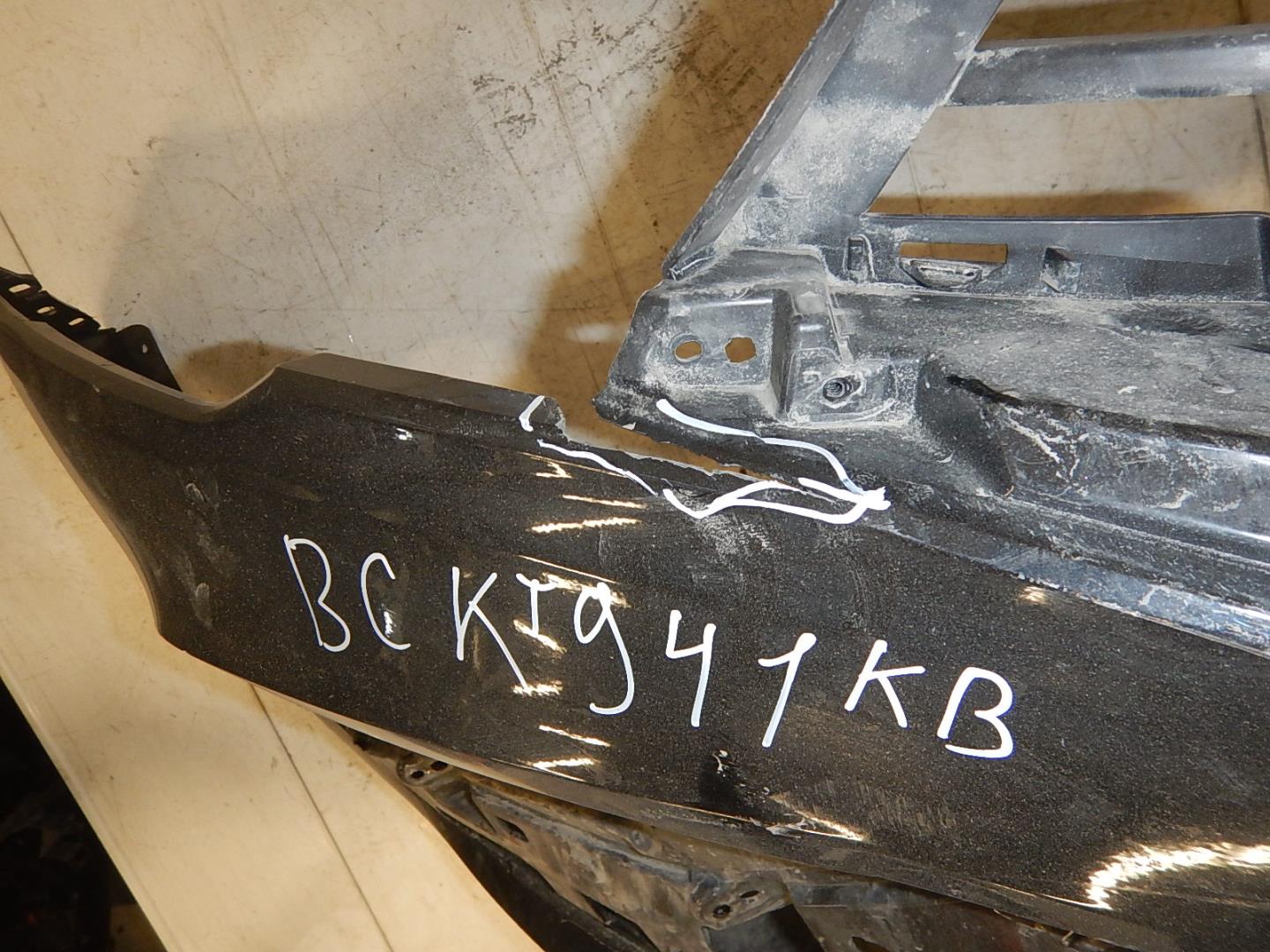 Бампер передний