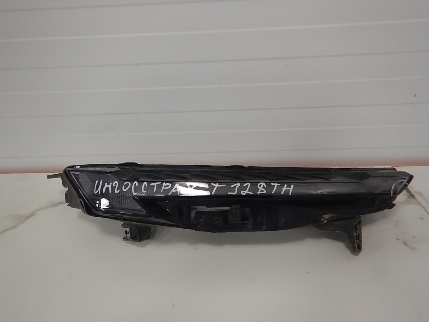 Фара дневного света правая (ходовые огни)