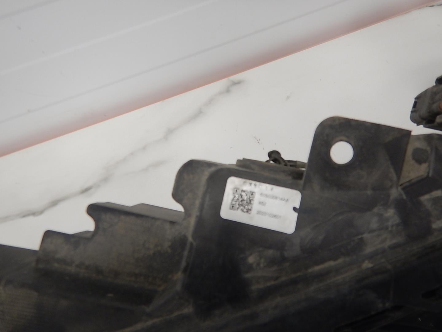 Фара дневного света правая (ходовые огни)