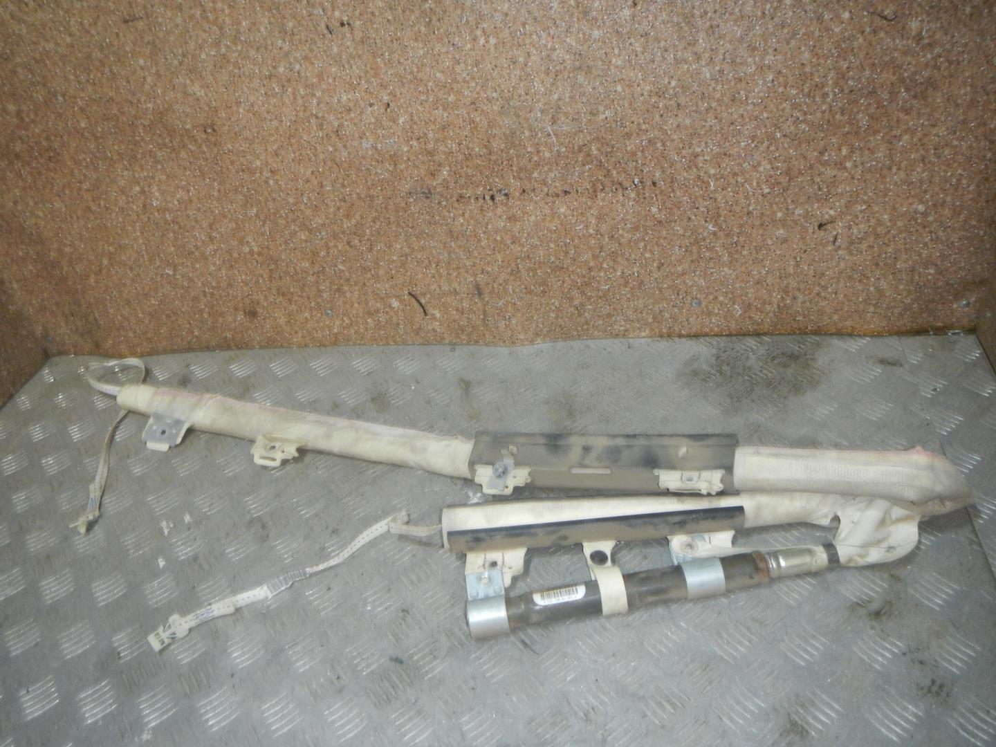 Подушка безопасности боковая (шторка)