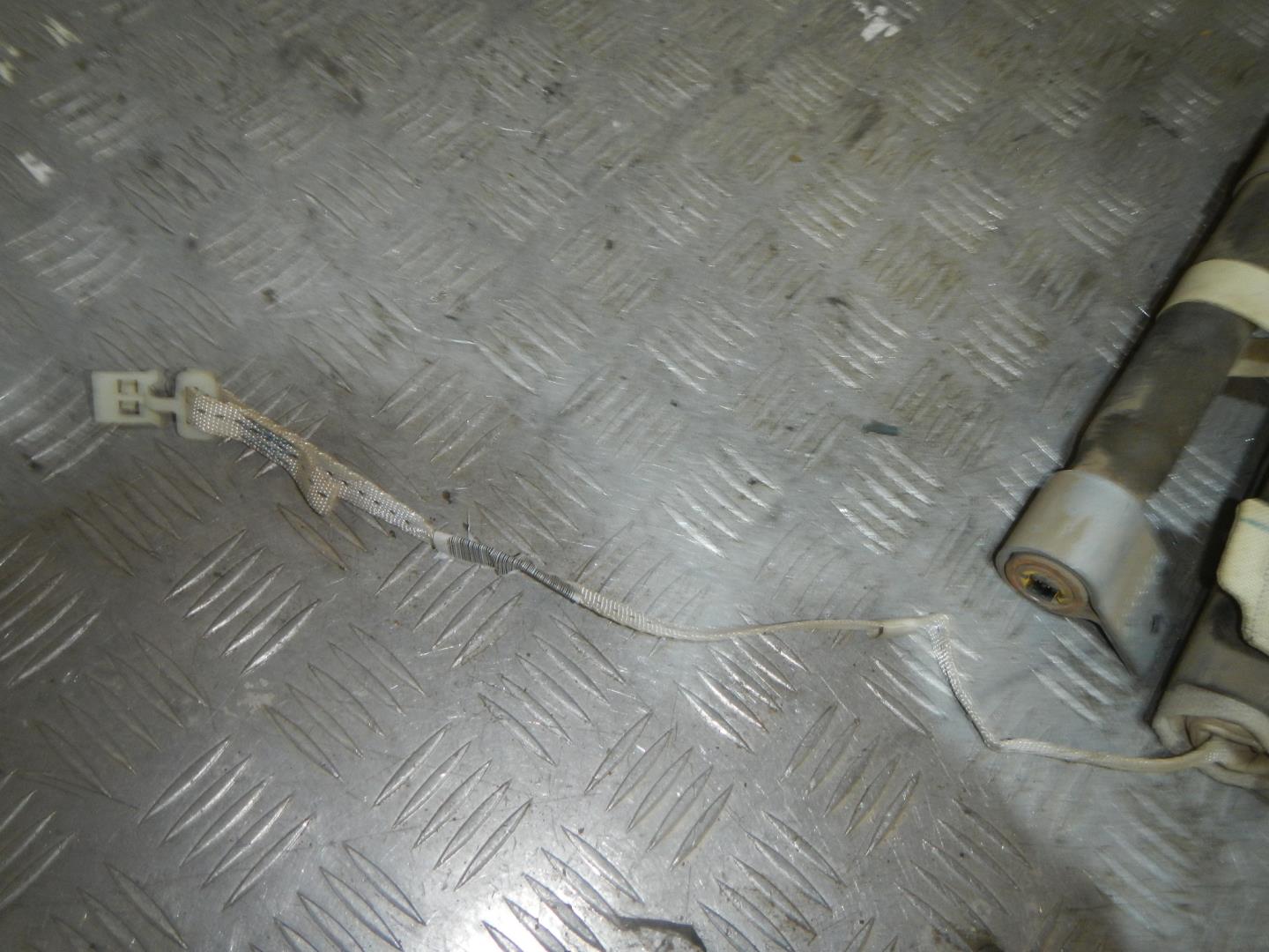 Подушка безопасности боковая (шторка)