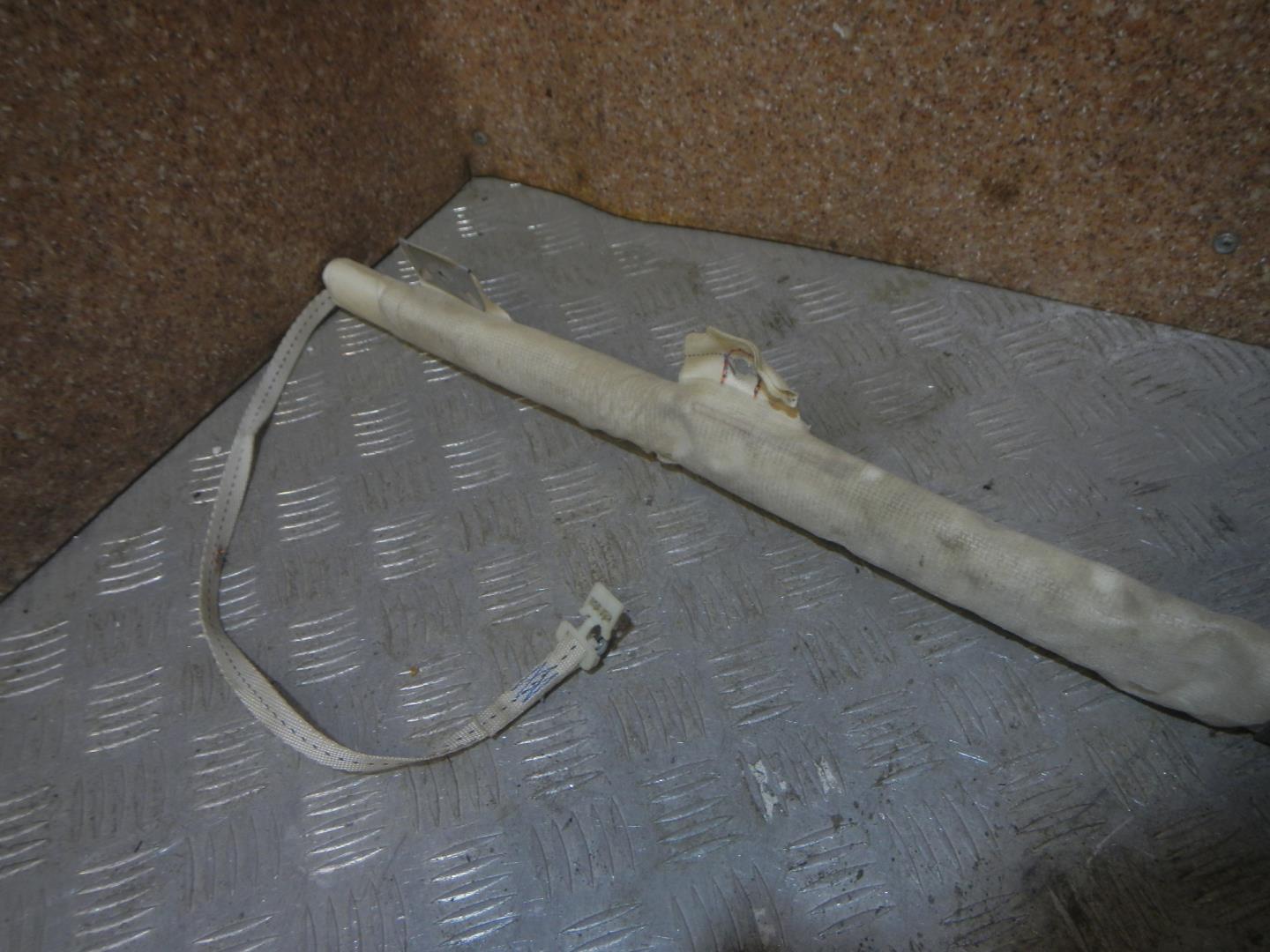 Подушка безопасности боковая (шторка)